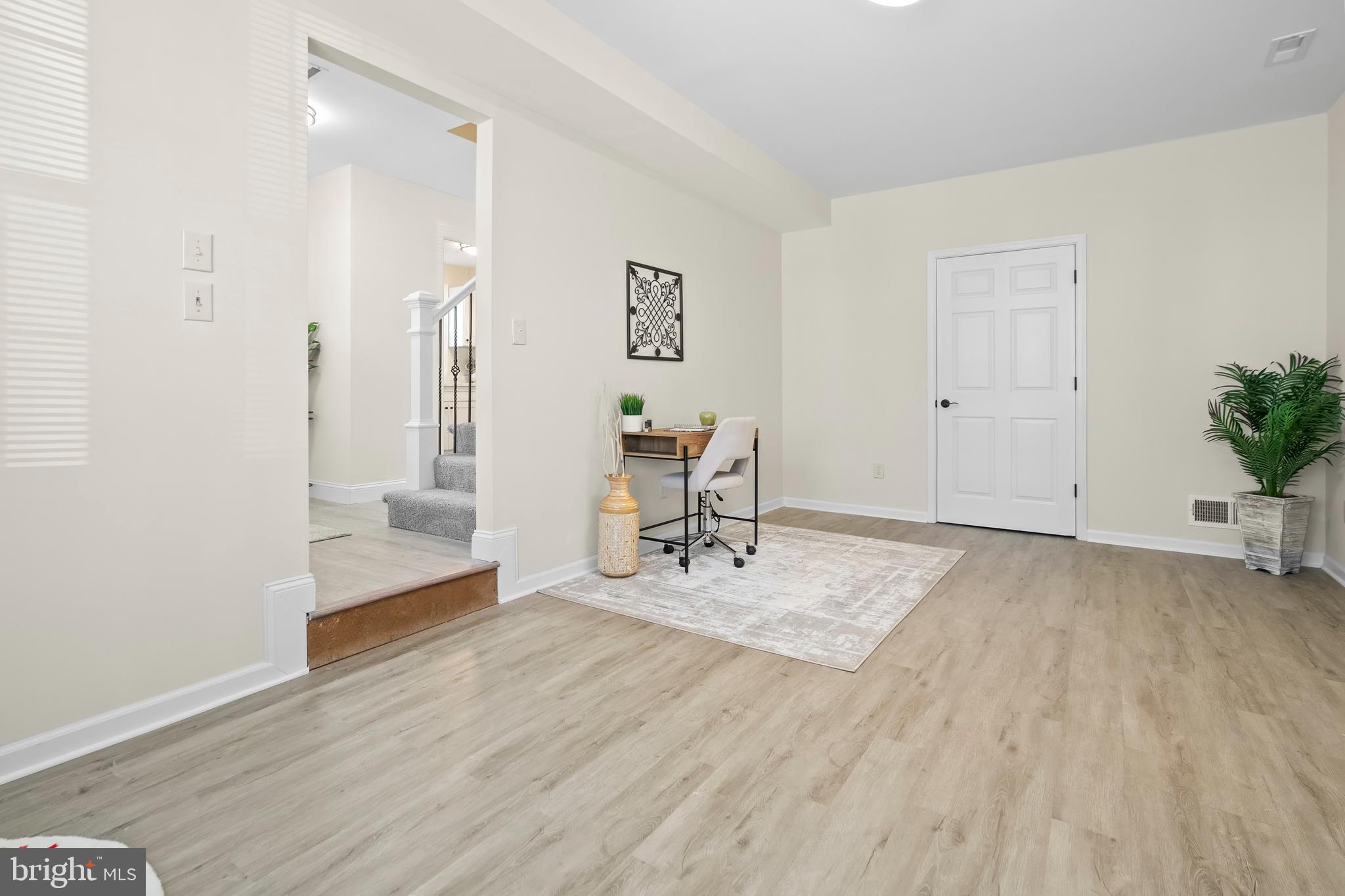 HARBOUR OAKS - Residential