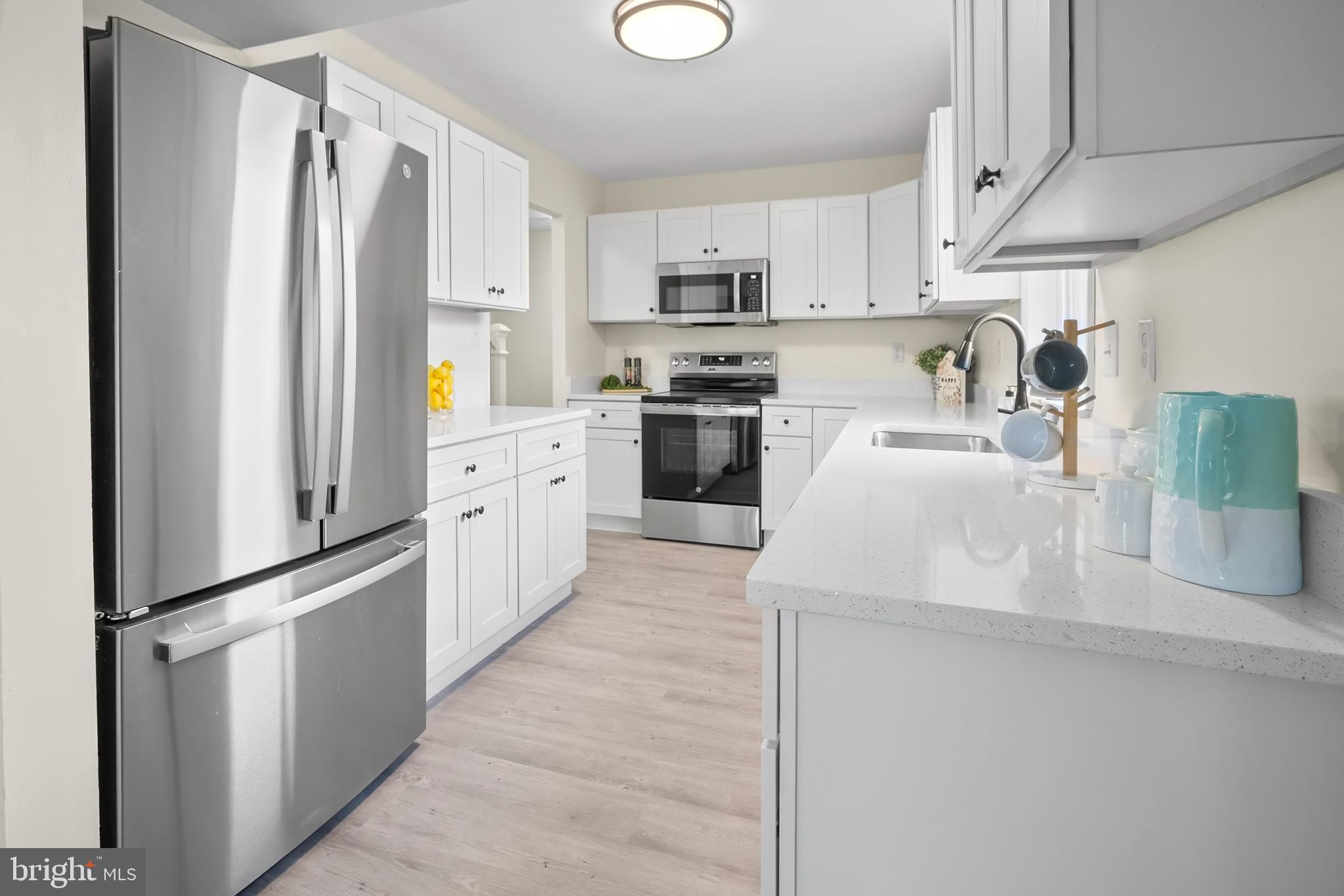 HARBOUR OAKS - Residential