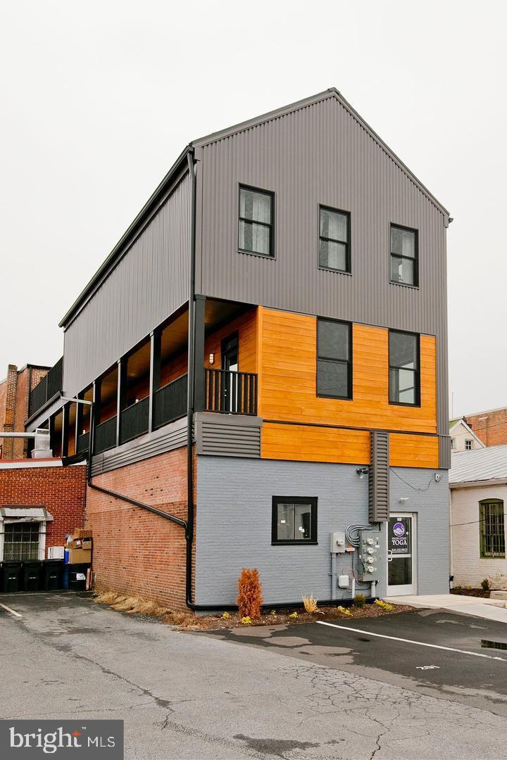 WINCHESTER HISTORIC DISTRICT - Residential Lease