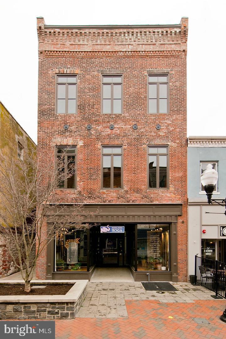 WINCHESTER HISTORIC DISTRICT - Residential Lease