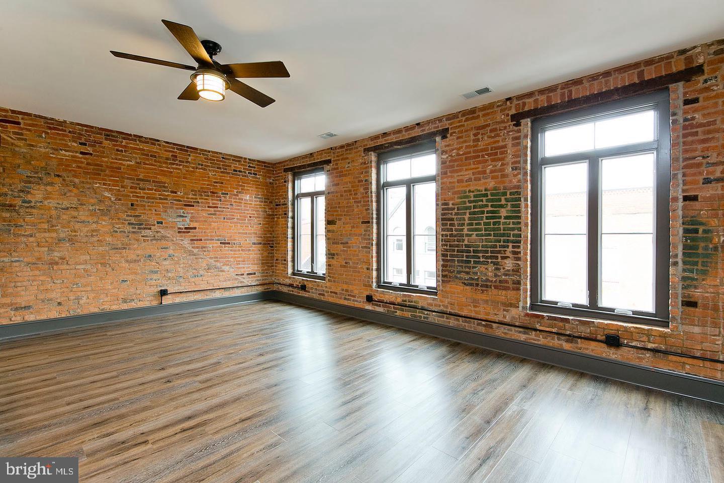 WINCHESTER HISTORIC DISTRICT - Residential Lease