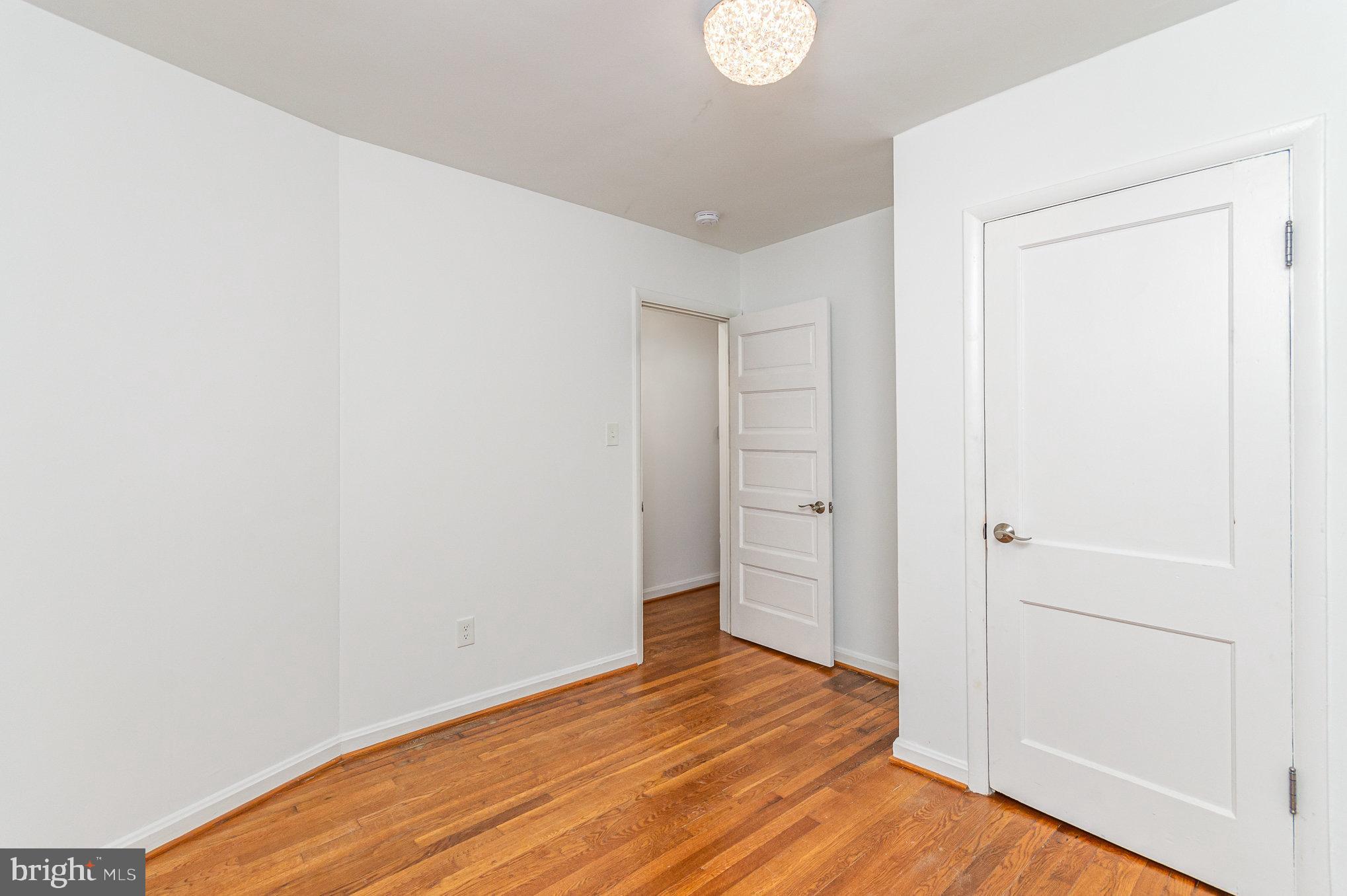 SOUTHGATE VALE - Residential Lease