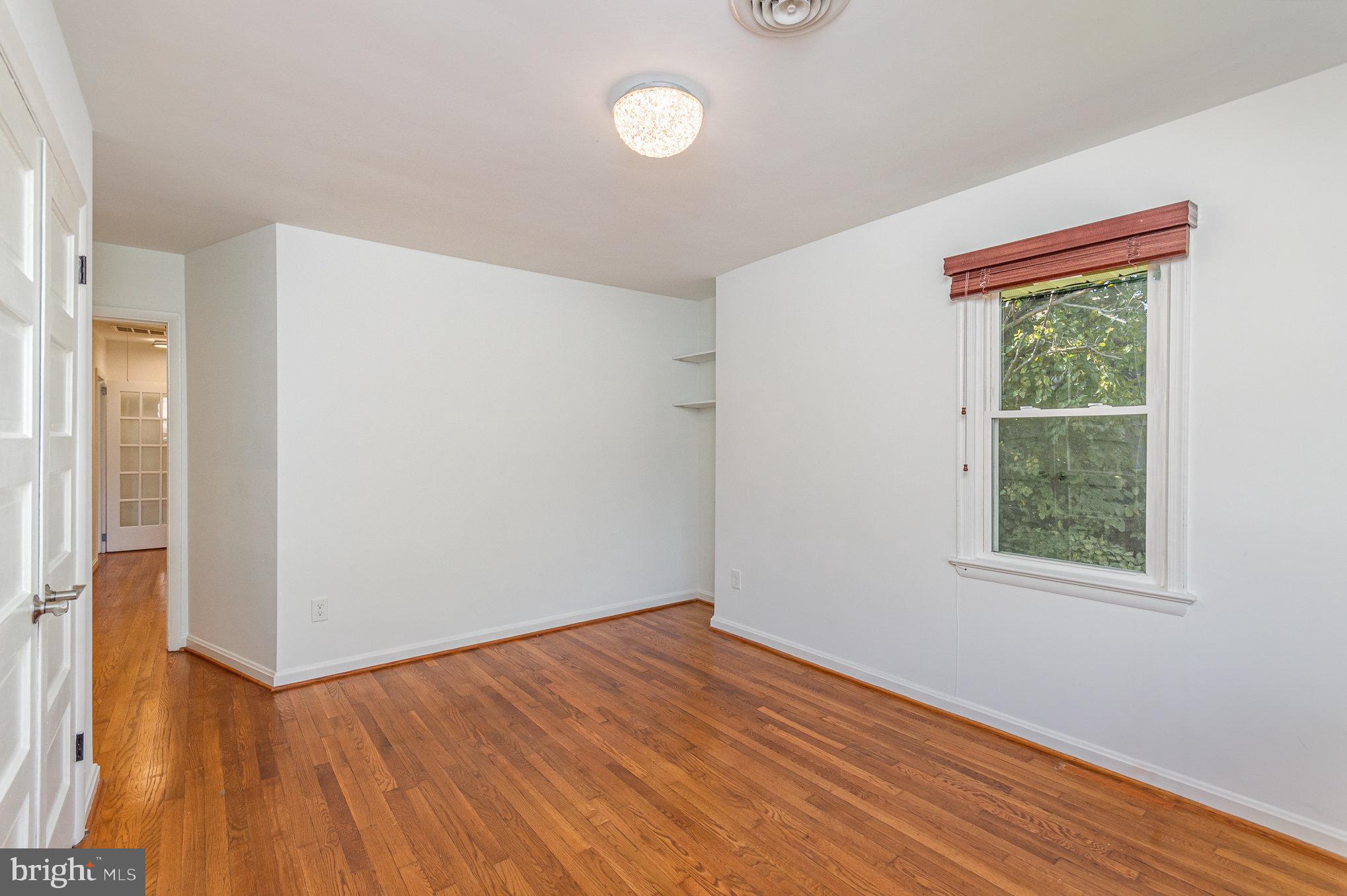 SOUTHGATE VALE - Residential Lease