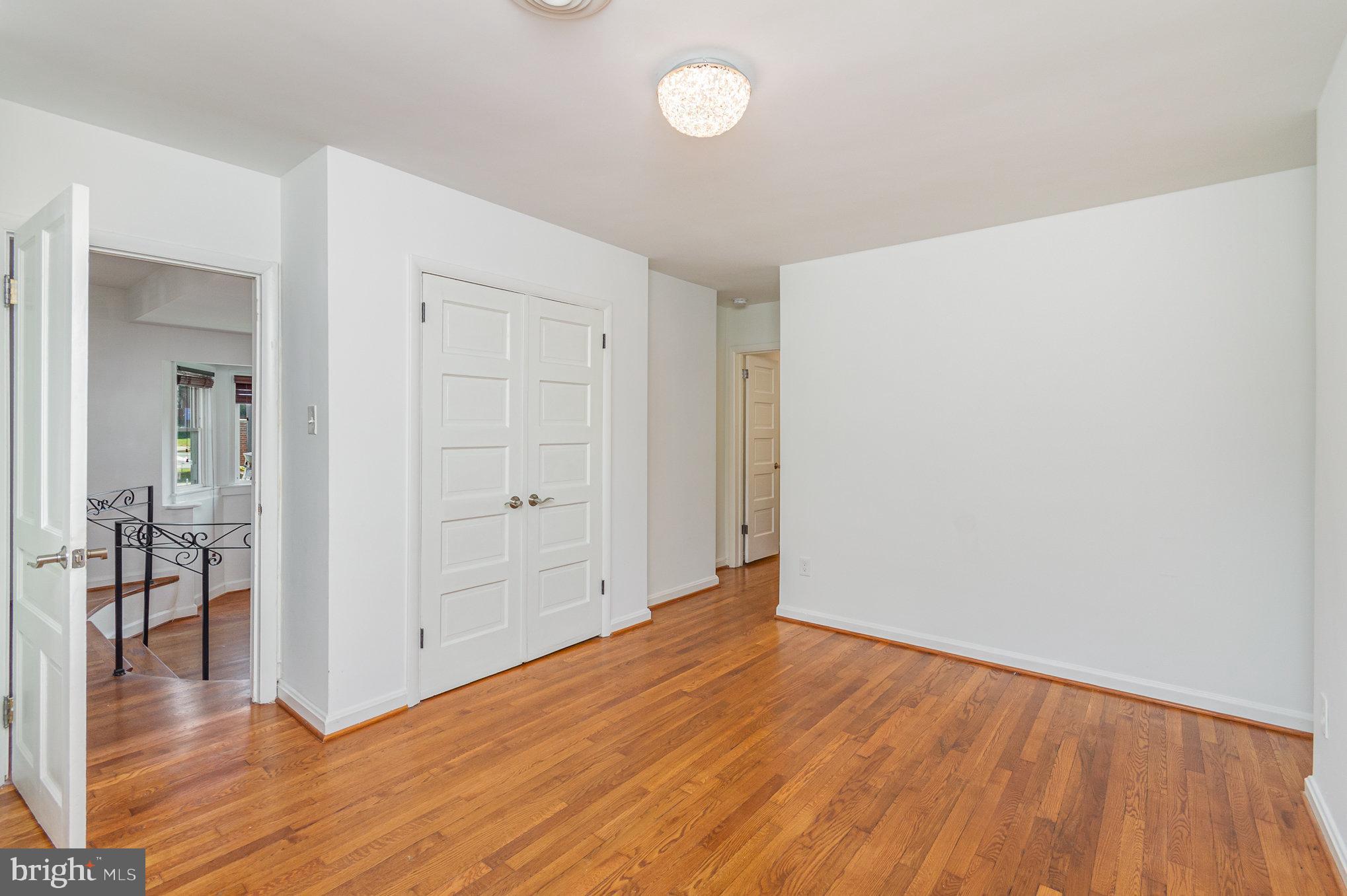 SOUTHGATE VALE - Residential Lease