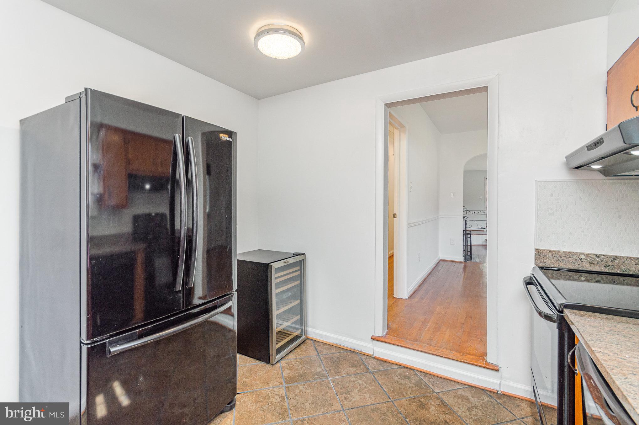 SOUTHGATE VALE - Residential Lease