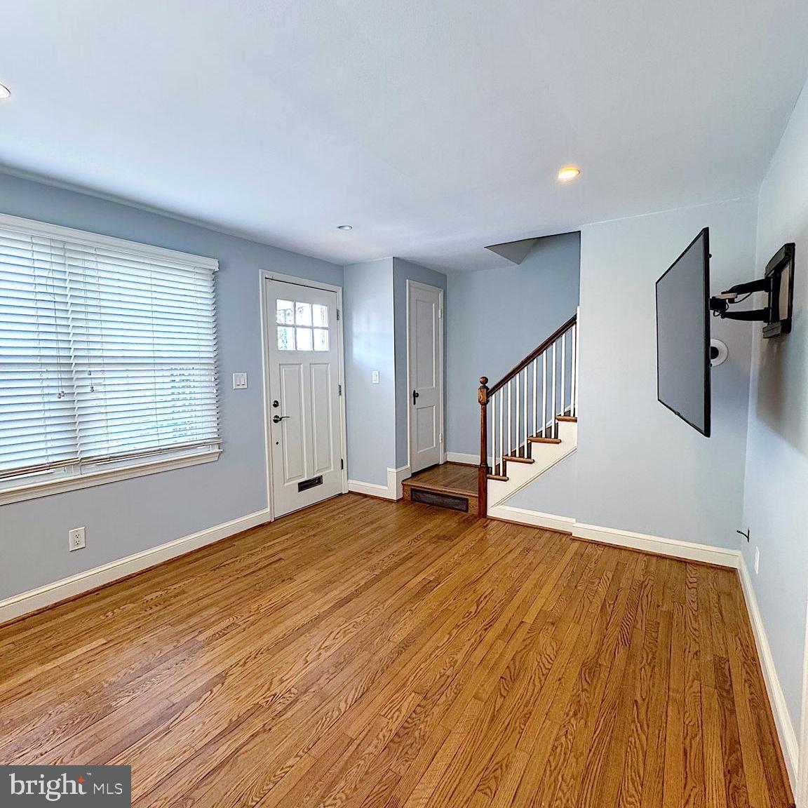 GLEBEWOOD - Residential Lease