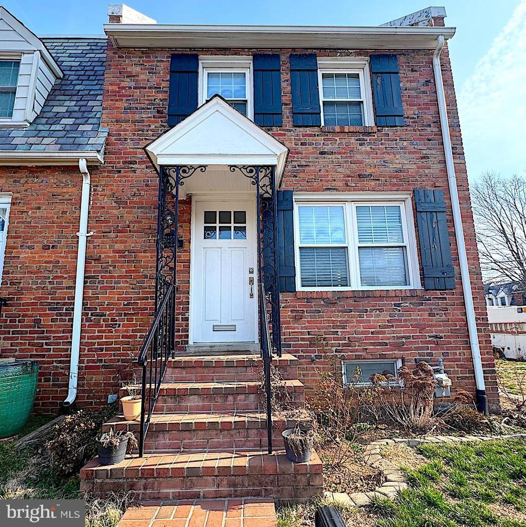 GLEBEWOOD - Residential Lease