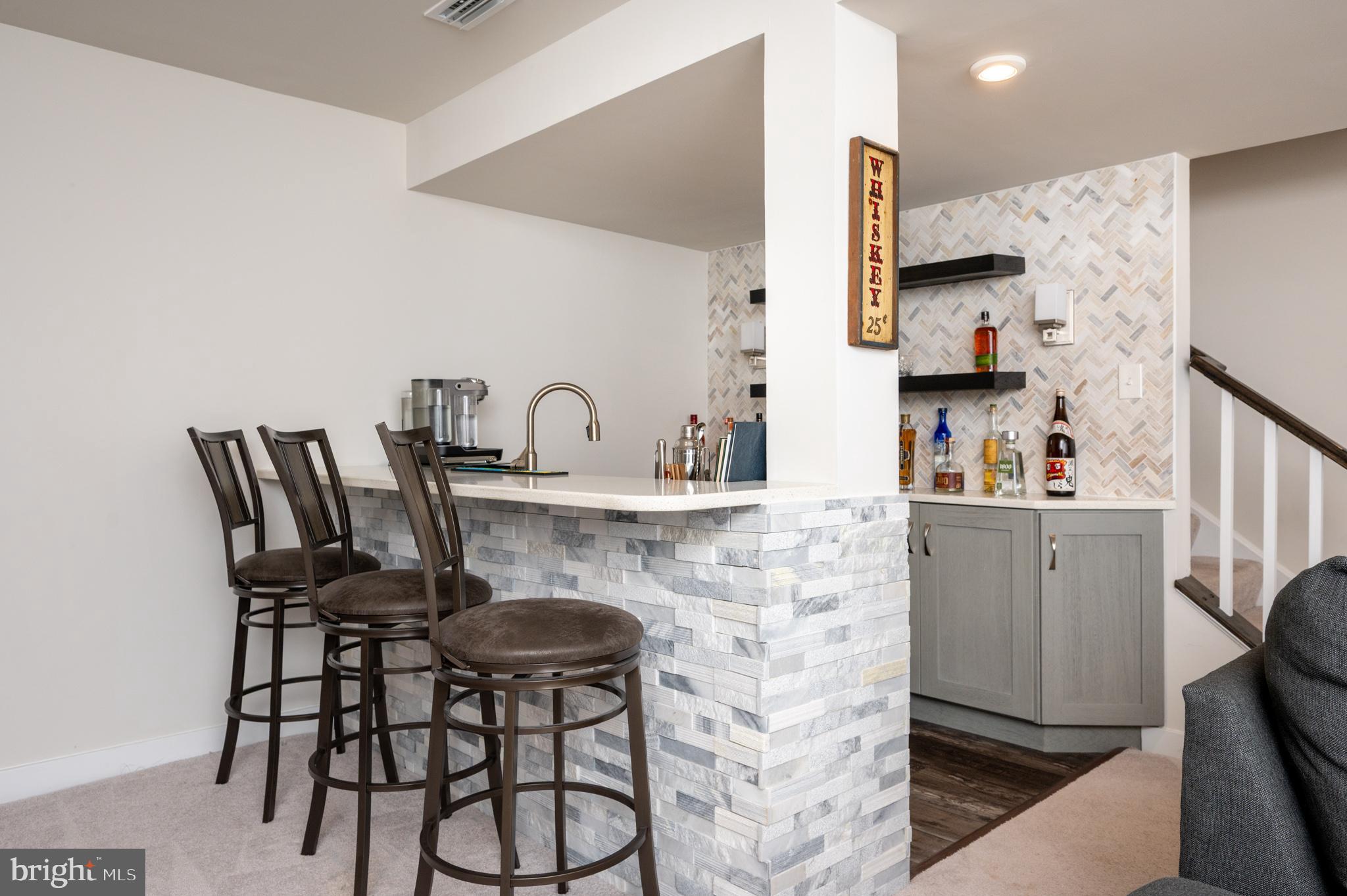 SOLOMONS CHOICE - Residential