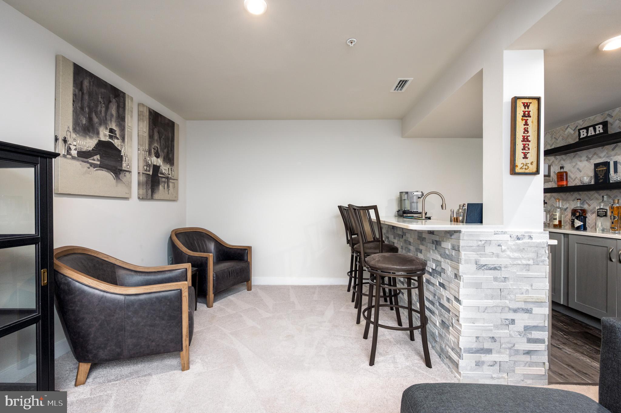 SOLOMONS CHOICE - Residential