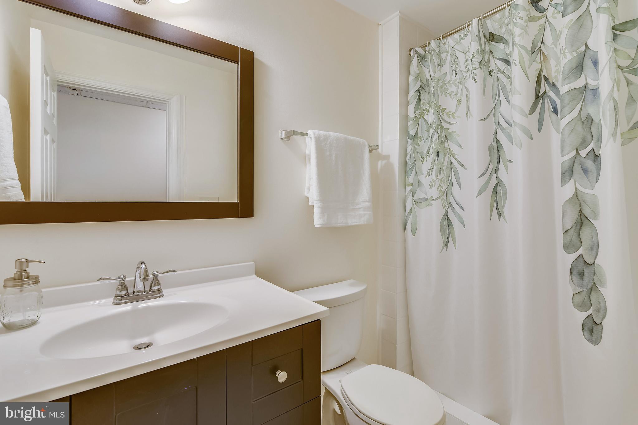 LOCUST GROVE - Residential