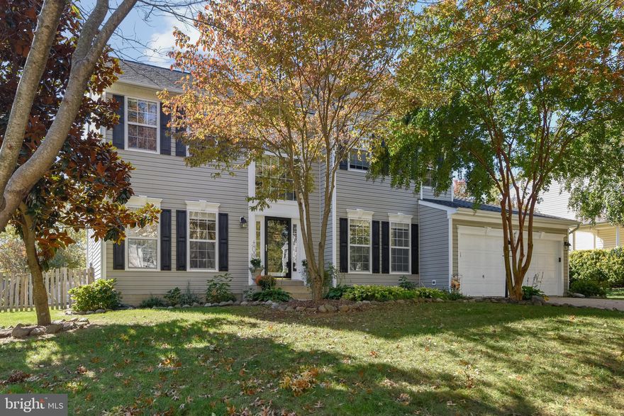 Roof replaced 2019. IT'S ALL DONE! MOVE IN READY! FABULOUSLY REFURBISHED IN 2021! THIS 4BR/3.5BA 3,400 SQ FT SFH SITS ON 1/4 ACRE IN AN ESTABLISHED SOUGHT AFTER NEIGHBORHOOD WITH MATURE LANDSCAPING AND FULLY FENCED LEVEL REAR YARD WITH SHED.  SPACIOUS PAVER PATIO FOR ENJOYIING OUTDOOR LIVING WITH RETRACTABLE AWNING JUST OFF THE KITCHEN. BRIGHT AND AIRY, SPACIOUS COLONIAL IS A SOUGHT AFTER VIRGINIA I MODEL LOCATED IN LOCUST GROVE. FABULOUS INSIDE & OUT! WIDEPLANK HICKORY HARDWOODS THROUGHOUT MAIN LEVEL. HICKORY HARDWOOD STAIRCASE IN 2-STORY FOYER WITH WROUGHT IRON PENDANT CHANDELIER FRAMED BY A SOARING 24-LIGHT FULL CHORD WINDOW, 9 FT VOLUME CEILINGS, CROWN MOLDINGS, HUGE LIGHT AND BRIGHT FULLY REMODELED GOURMET KITCHEN WITH STYLISH QUARTZ COUNTERTOPS AND COORDINATED SUBWAY CERAMIC TILE BACKSPLASH. CABINETS CUSTOM SPRAY-PAINTED WITH MULTI STAGE WEATHERVANE CABINET PAINT. CABINETS AND CENTER ISLAND UPGRADED WITH NEW MILL WORK AND HARDWARE, NEW UPGRADED SS WHIRLPOOL APPLS, SS KRAUS LONG BOWL SINK WITH NEW SS FLEX FAUCET, ALL CENTERED WITHIN LARGE WINDOWS OVERLOOKING THE FENCED REAR YARD. GR OFF KITCHEN W/GAS FIREPLACE & CUSTOM BUILT-INS MATCHING THE KITCHEN CABINET MILLWORK. SEPARATE LIGHT FILLED HOME OFFICE W/FRENCH DOORS. SEPERATE LR & FORMAL DR. UPGRADED REFURBISHED LAUNDRY ROOM WITH MATCHING CABINETRY. ALL NEW DOOR HARDWARE, NEW CABINET HARDWARE, NEW PAINT, AND NEW LIGHTING THRU THE HOME. MASTER SUITE W/HUGE WALK-IN CLOSETS, LUX REFURBISHED MBA W/HIS & HERS UPDATED VANITIES WITH NEW HARDWARE AND FAUCETS AND SEPARATE SOAKING TUB AND SHOWER. THE 2ND UPPER LEVEL FULL BATH IS ALSO REFURBISHED TO MAINTAIN THE NEW STYLE OF THE HOME. FULLY FINISHED LOWER LEVEL WITH  GREAT ROOM, A 5TH BR (ntc) OR HOBBY ROOM AND A 3RD FULL BATH. WALK TO PURCELLVILLE, SCHOOLS AND SHOPS. CLOSE TO DULLES GREENWAY AND DULLES AIRPORT. WHY NOT LIVE NEAR THE VIBE THAT'S EVERYTHING WESTERN LOUDOUN? EXCELLENT COMMUTER, CITY, TOWN AND AIRPORT ACCESS. AND NEAR FRANKLIN PARK (WITH ITS NEW WALKING BIKING TRAIL FROM THERE TO ROUND HILL AND SLEETERS LAKE FOR PICNICS BOATING AND FISHING) FIREMAN'S FIELD, WO & D WALKING, BIKING & HORSEBACK TRAILS ALL THE WAY TO GEORGETOWN, SHENANDOAH AND POTOMAC RIVERS FLOWING UNDER THE BLUE RIDGE MOUNTAINS. WEEKENDS AT THE WINERIES AND BREWERIES. SECURE THIS UNPARRALLED QUALITY OF LIFE! SHORT WALKING DISTANCE TO EMERICK ELEMENTARY SCHOOL, BLUE RIDGE MIDDLE SCHOOL AND LOUDOUN VALLEY HIGH SCHOOL! ALL ALREADY DONE AND PRICED TO SELL!