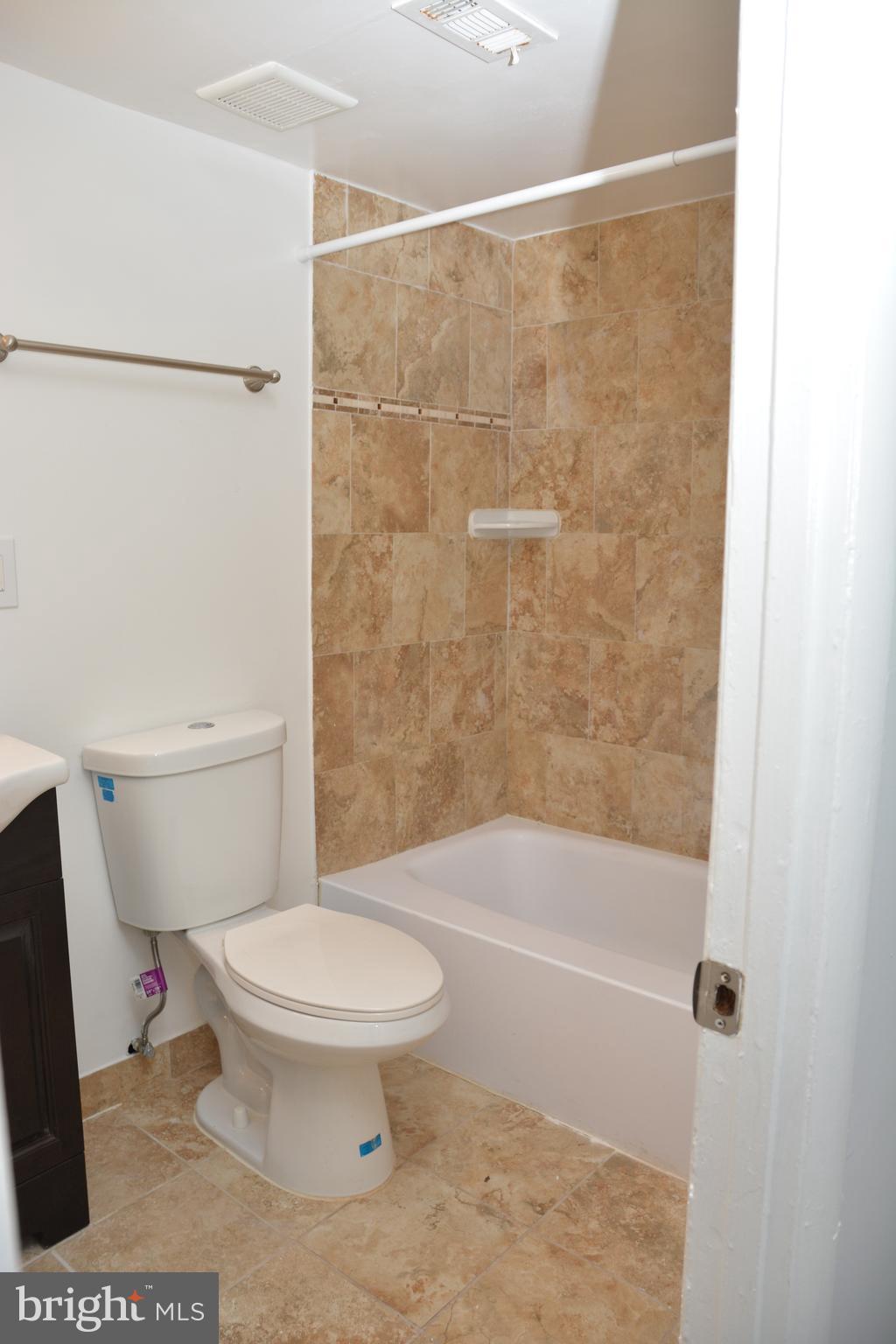 MARLOW TOWERS CONDOMINIUMS - Residential