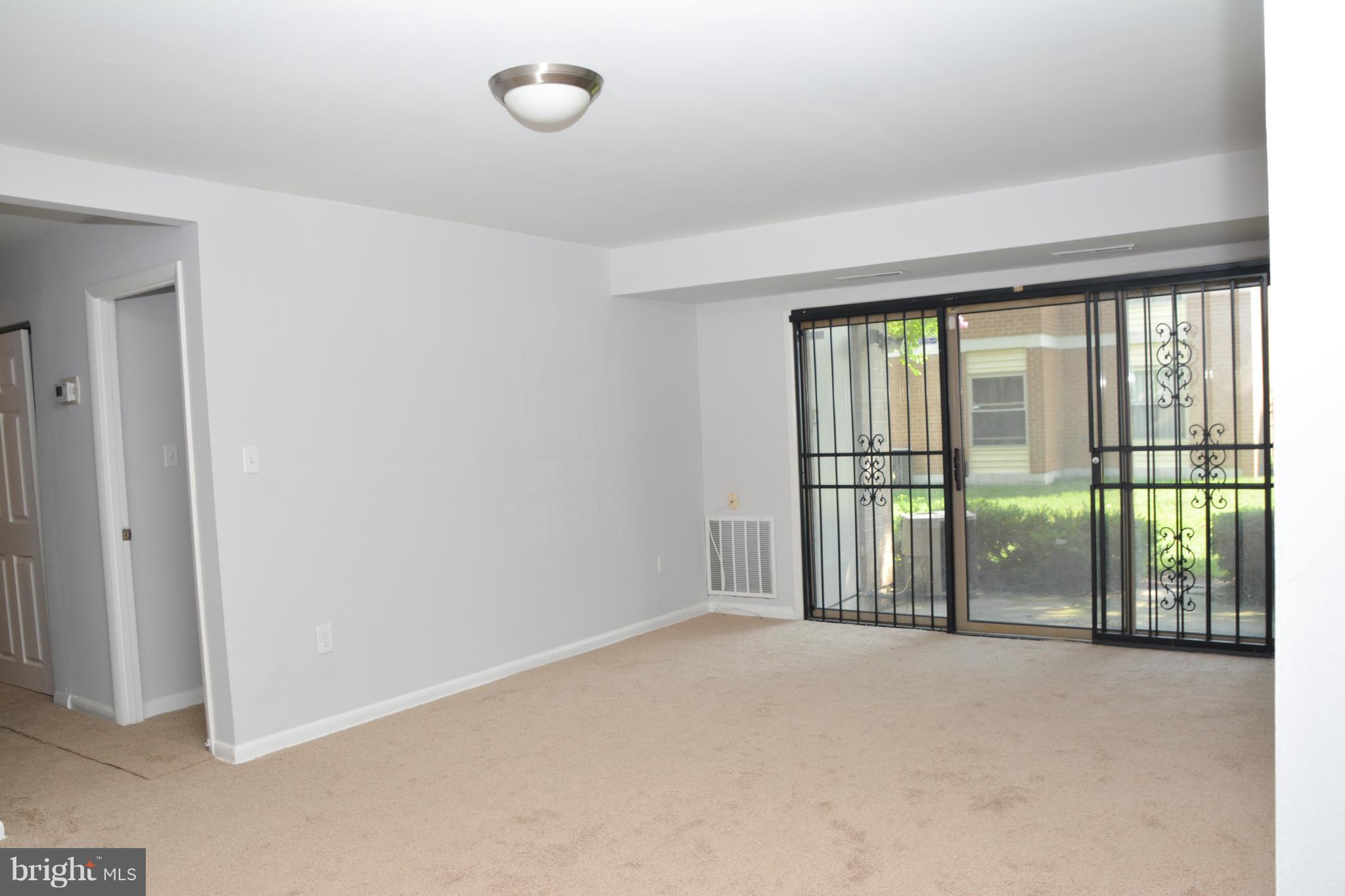 MARLOW TOWERS CONDOMINIUMS - Residential