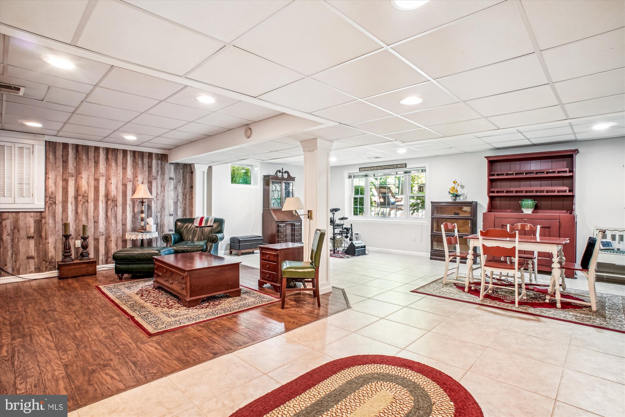 3109 VALLEY LANE