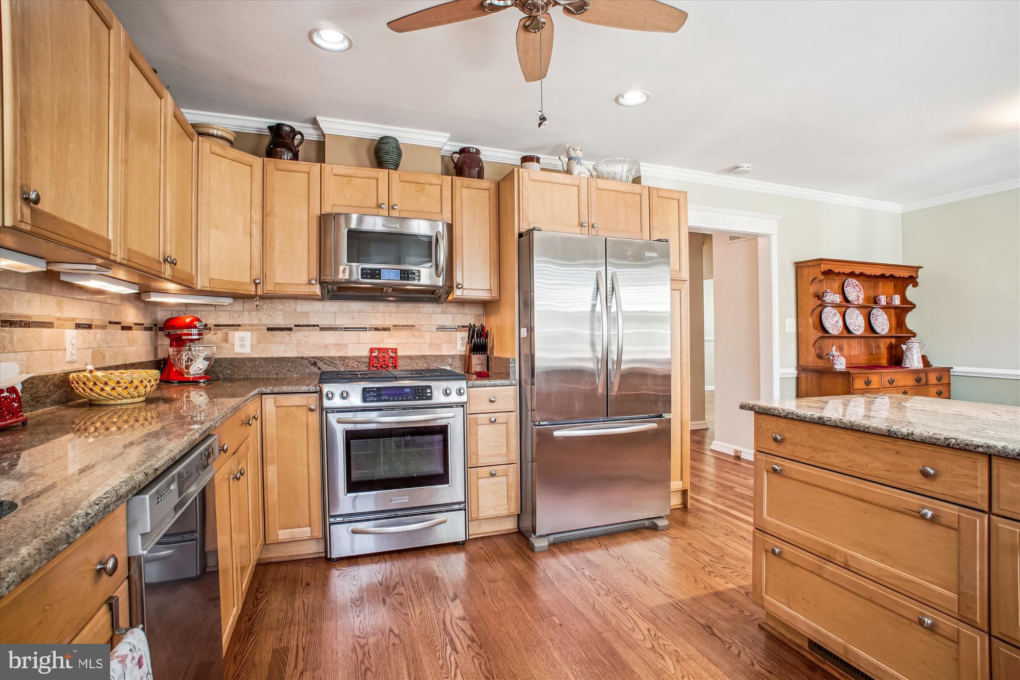 3109 VALLEY LANE
