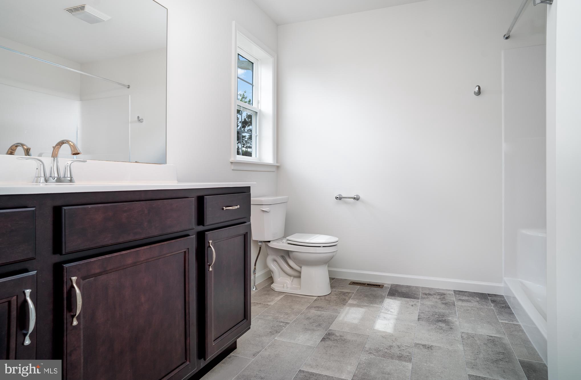 THE TOWNES AT BRIAR CREEK - Residential Lease