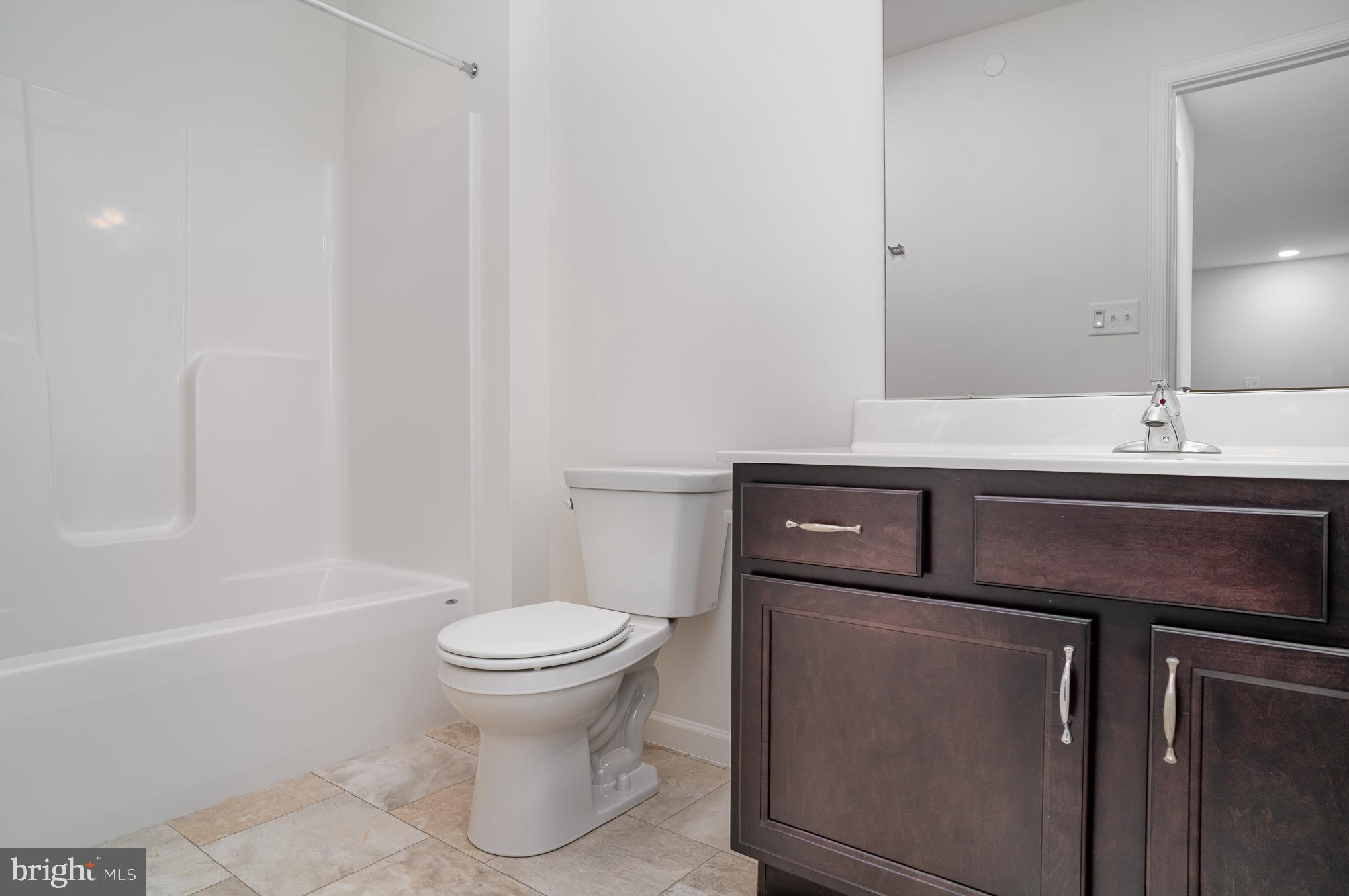 THE TOWNES AT BRIAR CREEK - Residential Lease