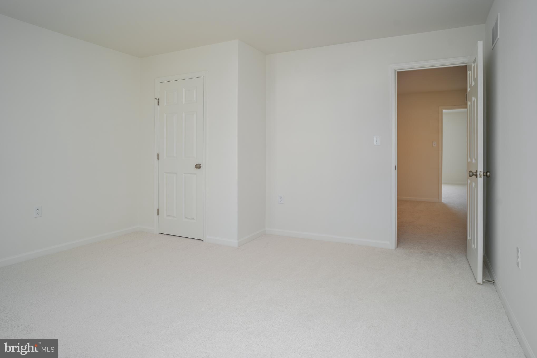 THE TOWNES AT BRIAR CREEK - Residential Lease