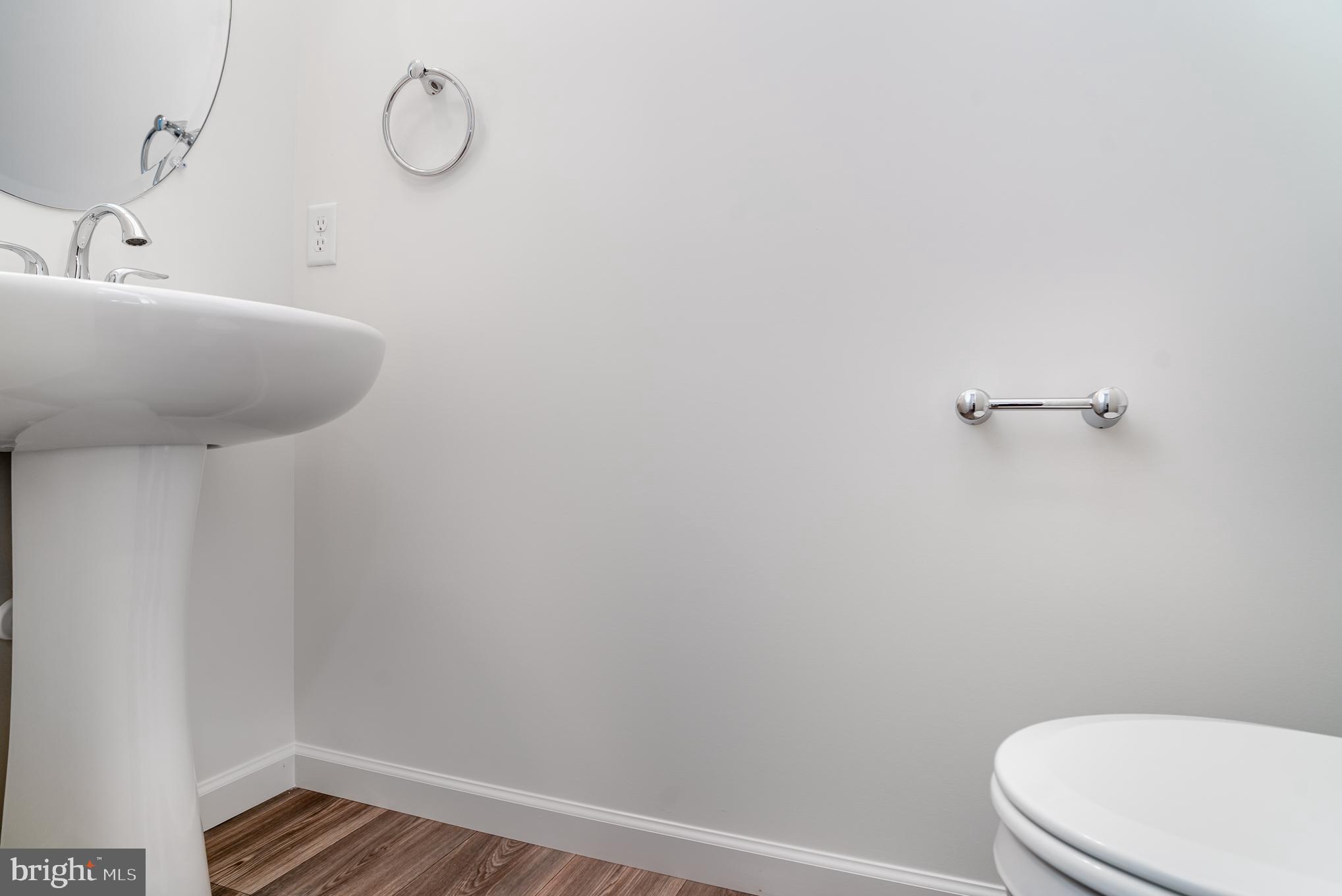 THE TOWNES AT BRIAR CREEK - Residential Lease