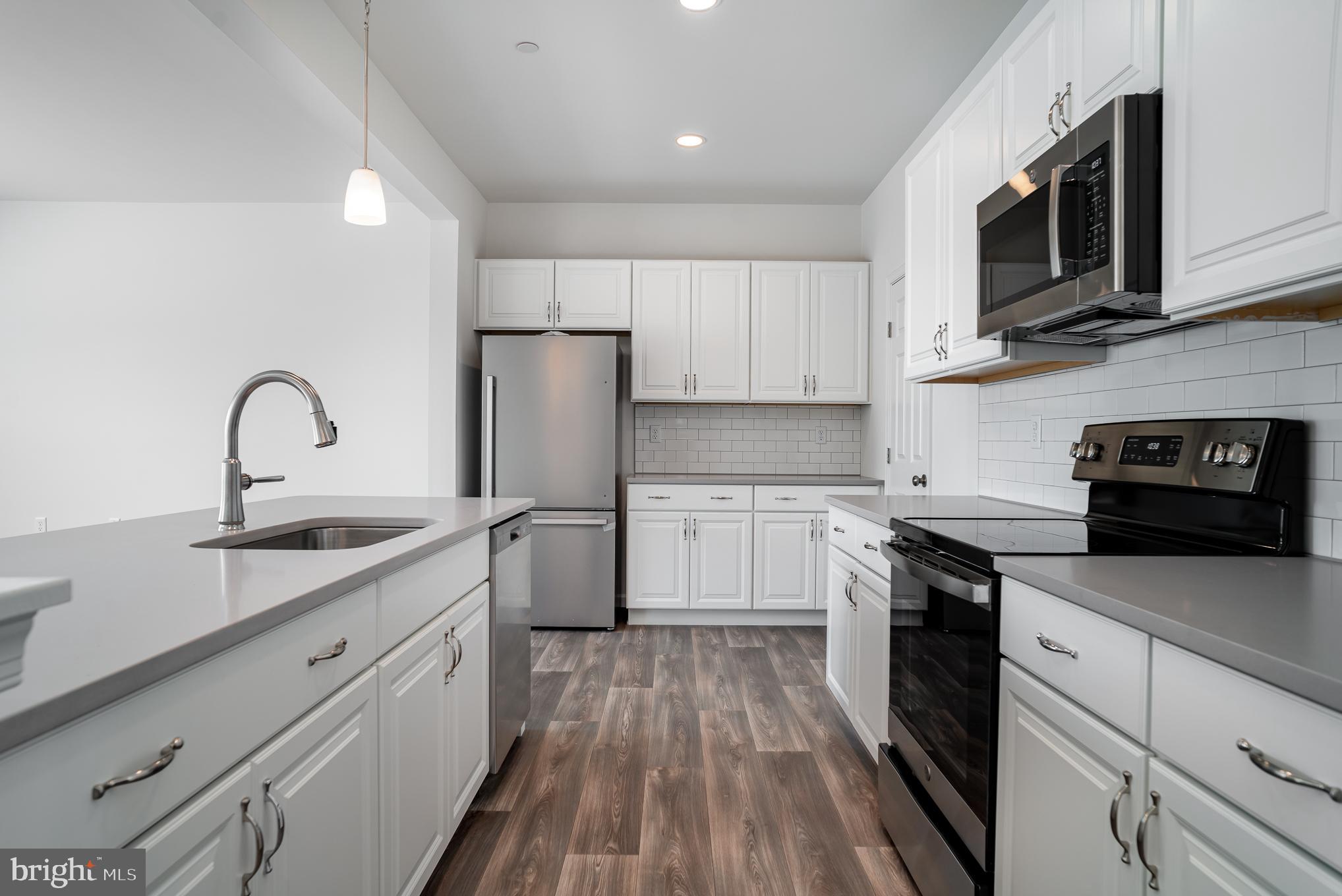 THE TOWNES AT BRIAR CREEK - Residential Lease