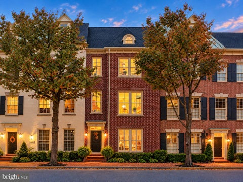 Photo of 1204 N Pitt Street, ALEXANDRIA, VA 22314 (MLS # VAAX2067102)