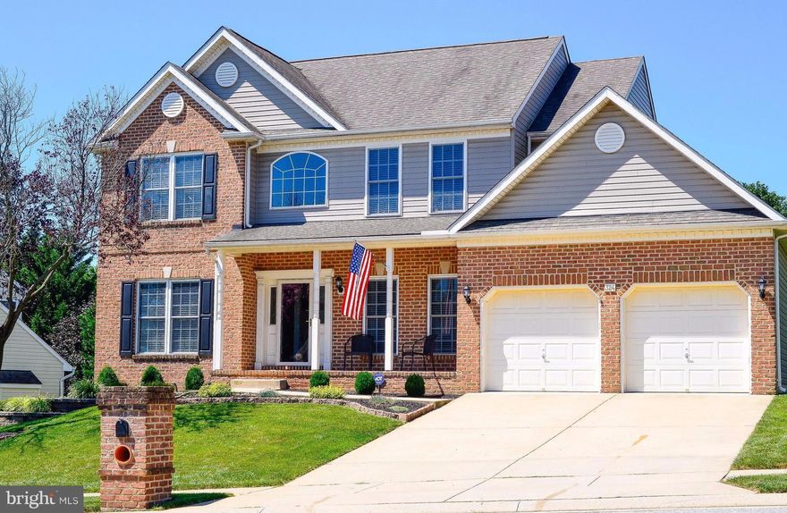 Stunning porch front in desirable Spenceola Farms! 4 BR 3.5 bath*Hrdwd flrs thru out*9ft ceilings*Custom built-ins*Cozy gas FP*1st Flr office*Granite,brkfast bar, 42" cabs & recent SS app*His & hers walk-in clos*Upper level laundry*Fully fin bsmt* Possible 5th BR in LL*Attic storage*Azek deck & paver patio*Fully fenced rear*Updated DUAL ZONE HV/AC*HOA Includes Comm Pool, Club House & Jogging Path