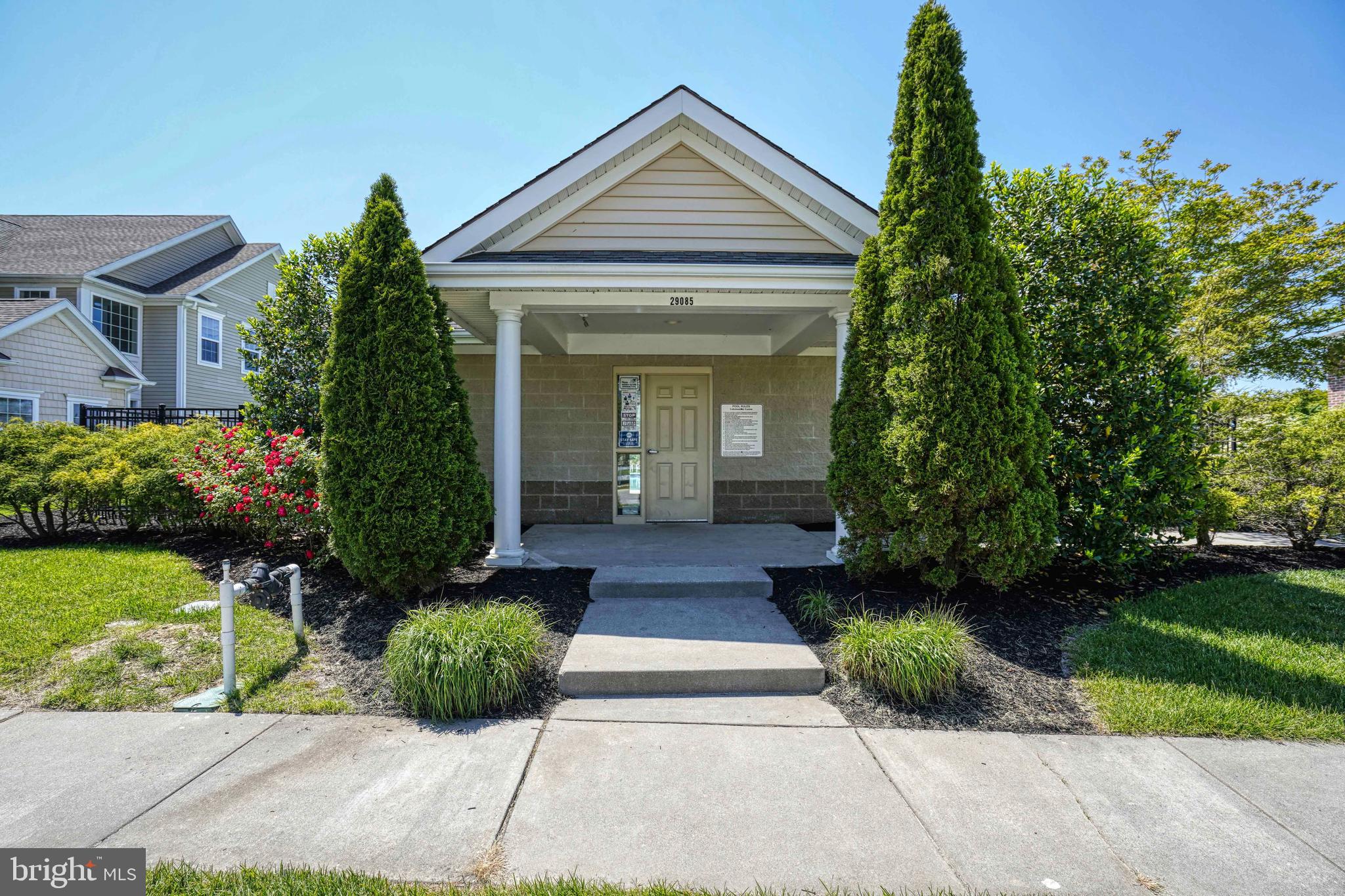 LAKELANDS AT EASTON - Residential