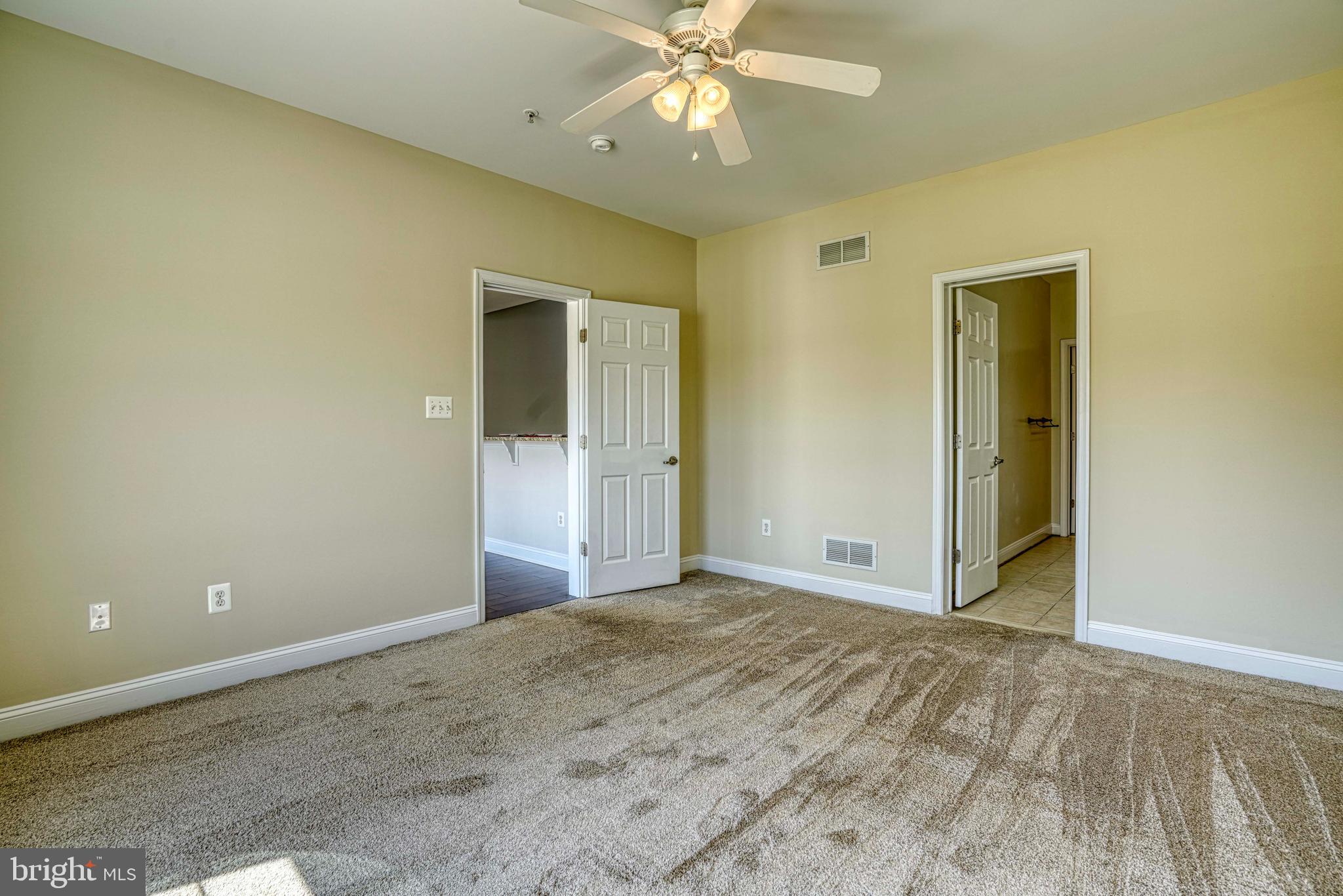 LAKELANDS AT EASTON - Residential