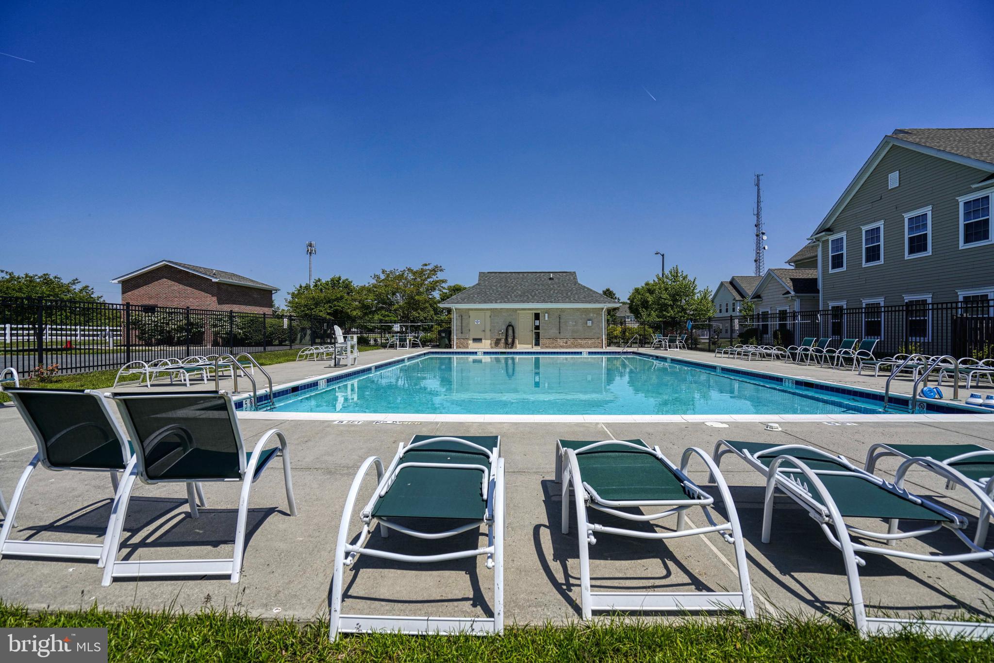 LAKELANDS AT EASTON - Residential