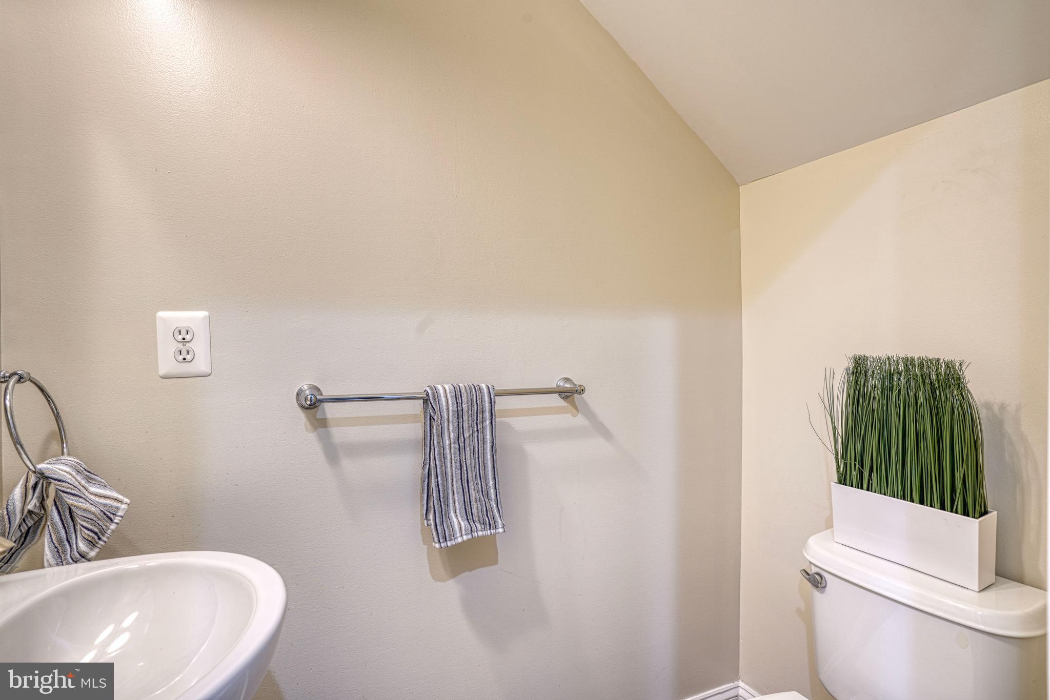 LAKELANDS AT EASTON - Residential