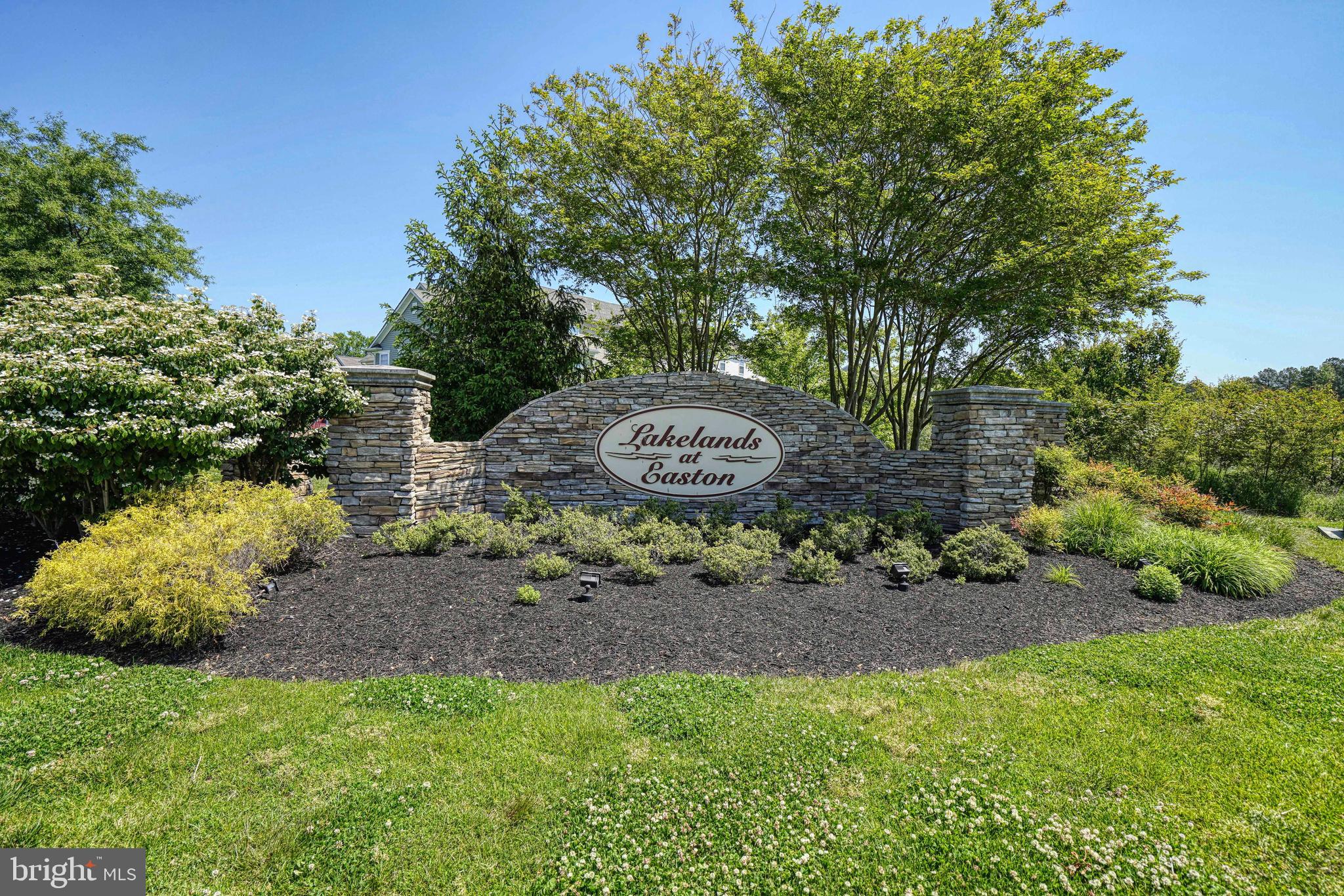 LAKELANDS AT EASTON - Residential