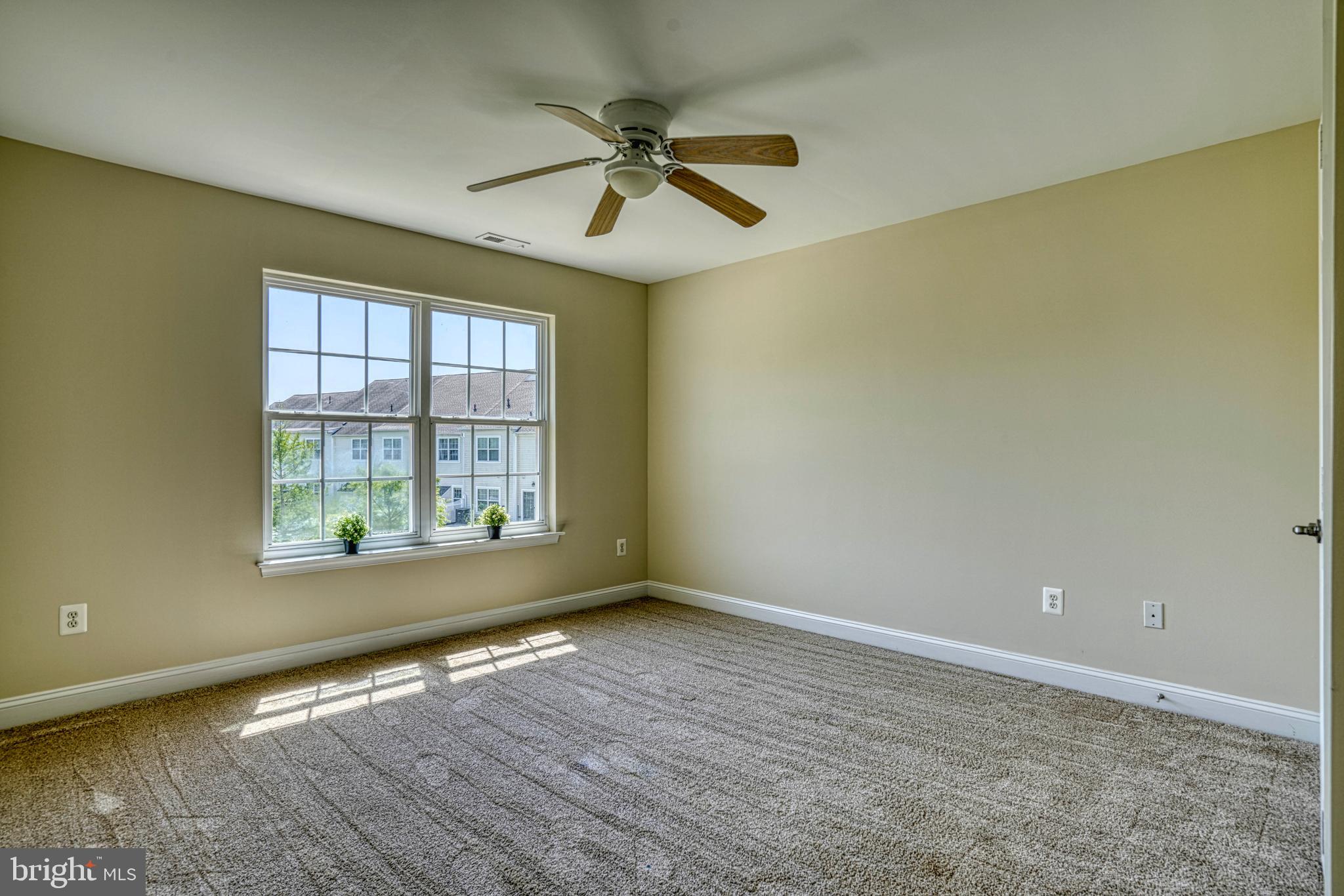 LAKELANDS AT EASTON - Residential