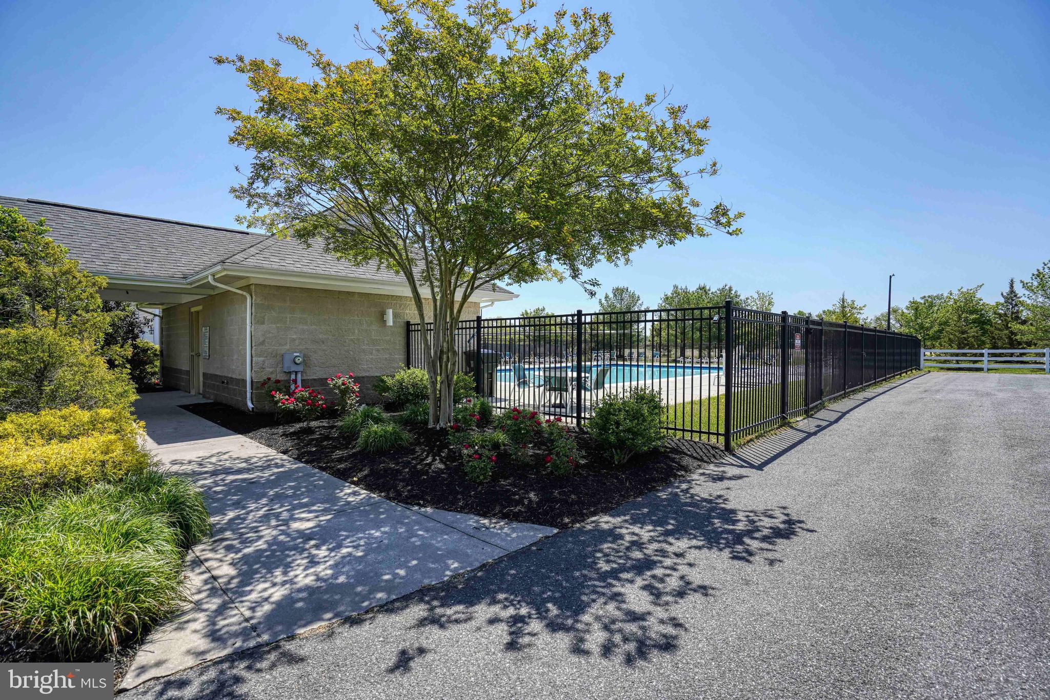 LAKELANDS AT EASTON - Residential