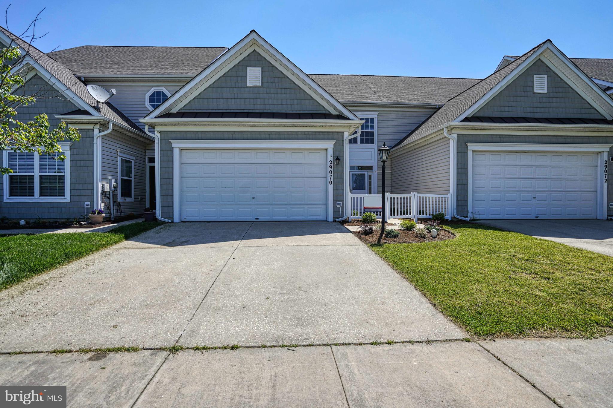 LAKELANDS AT EASTON - Residential