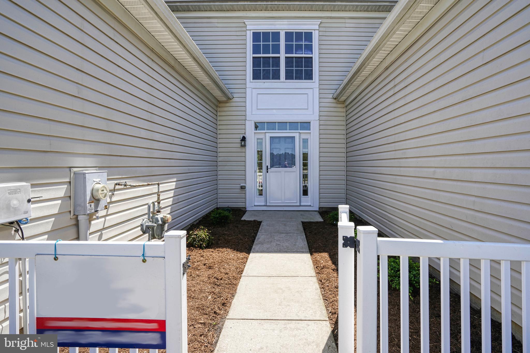 LAKELANDS AT EASTON - Residential