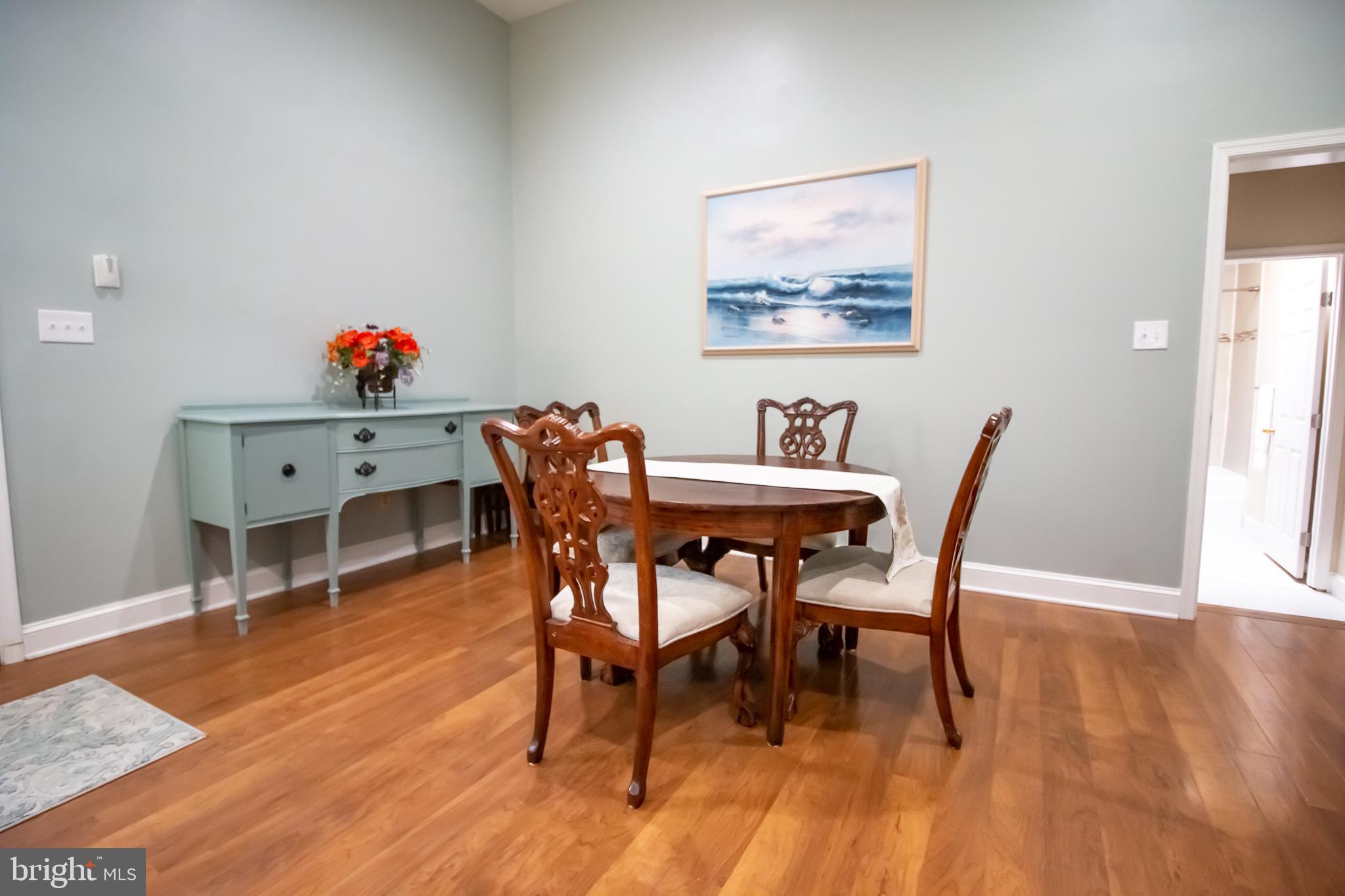 SUNNY VIEW - Residential Lease