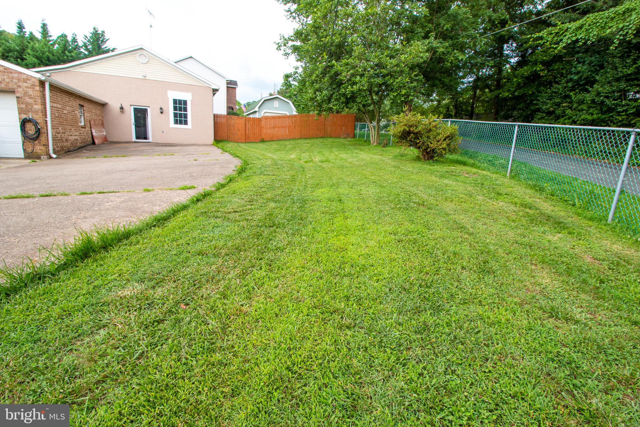 SUNNY VIEW - Residential Lease