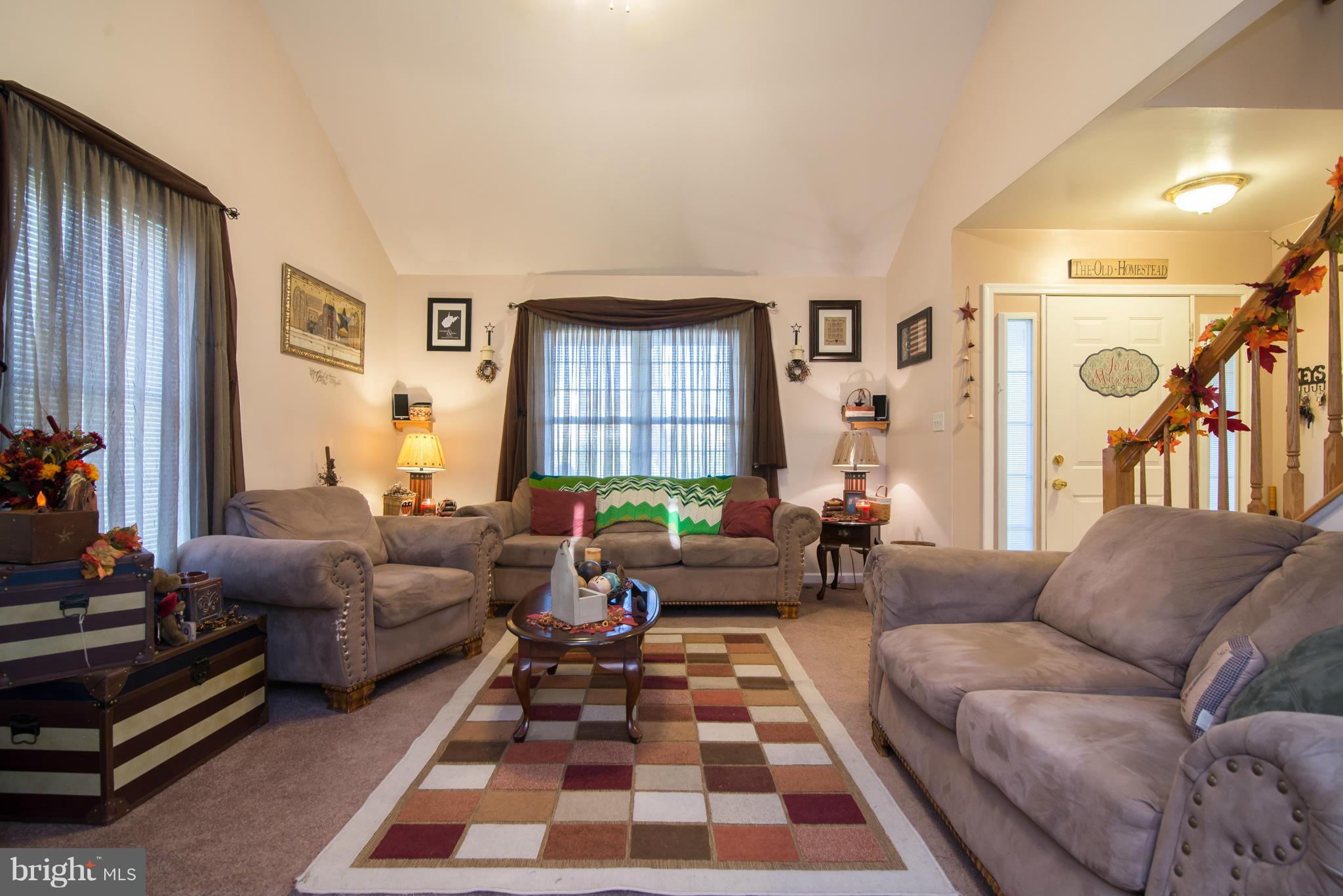 BRIAR RUN - Residential