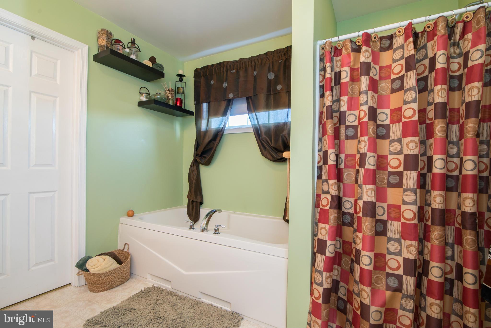 BRIAR RUN - Residential