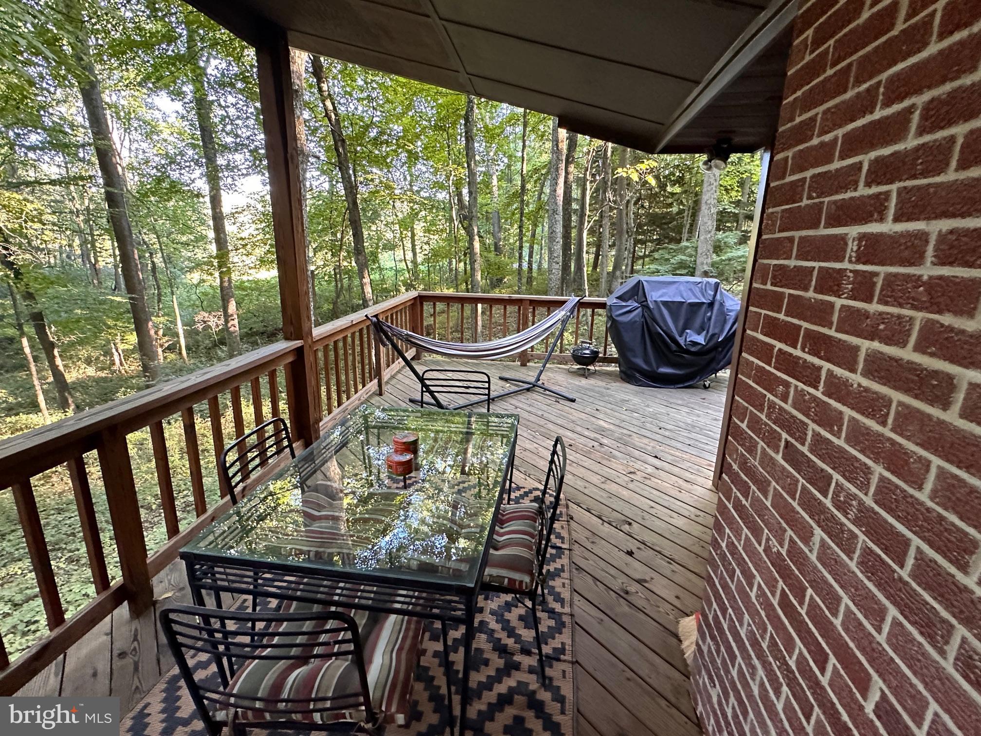 COOLFONT MOUNTAINSIDE - Residential