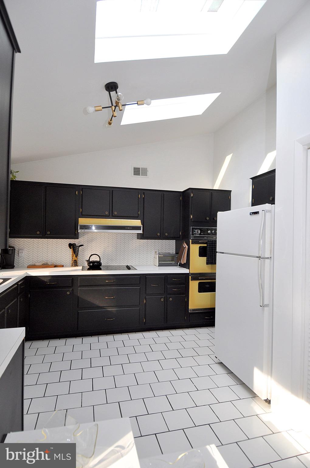 COOLFONT MOUNTAINSIDE - Residential