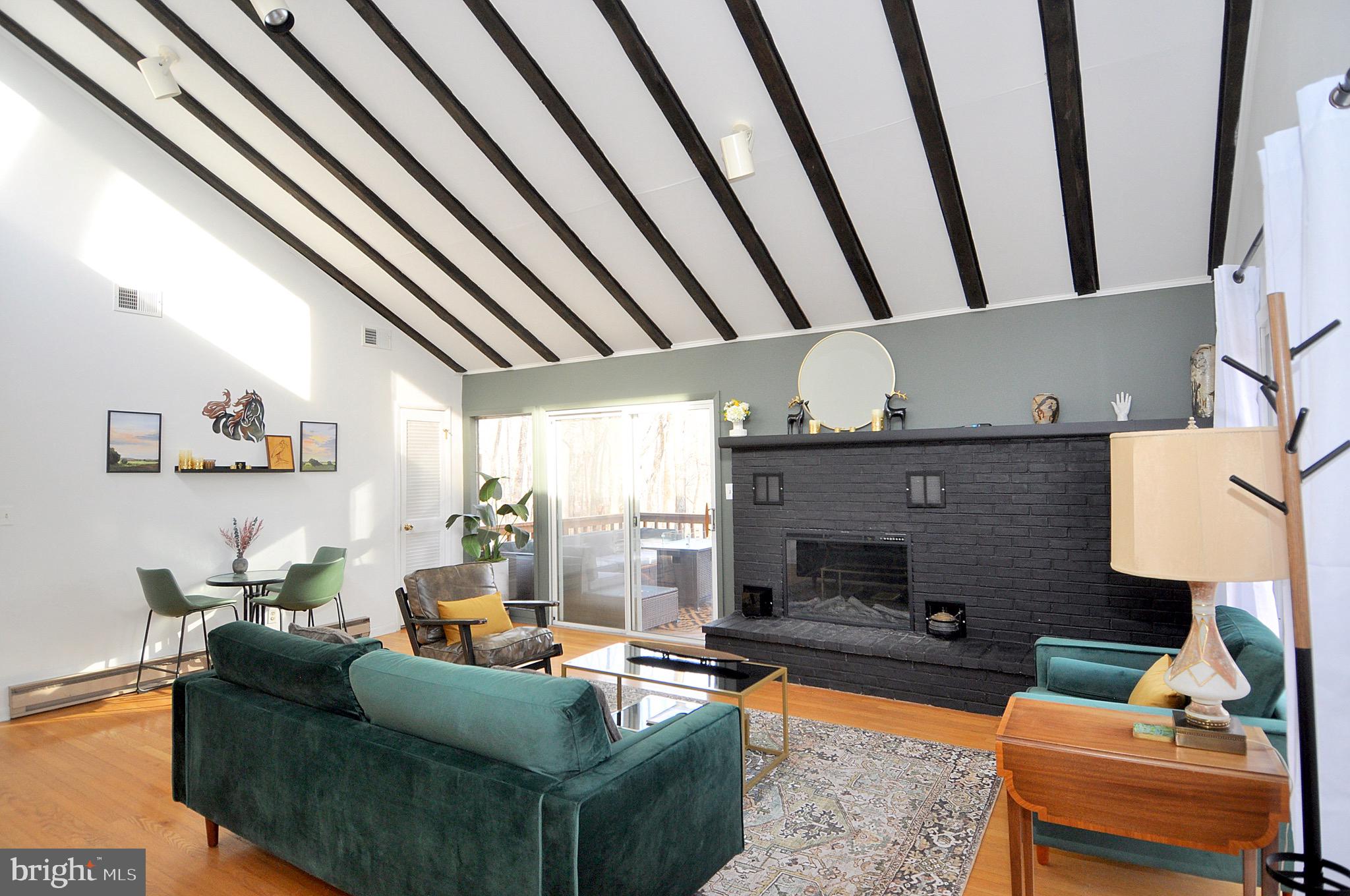 COOLFONT MOUNTAINSIDE - Residential