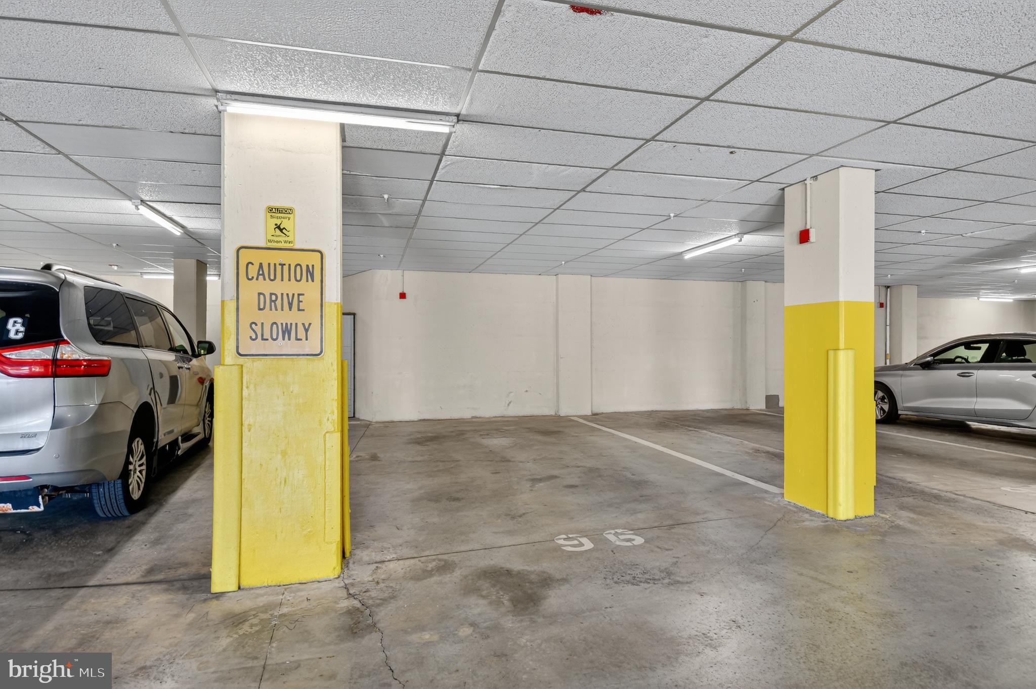 TURNBERRY COURTS AT LEIS - Residential