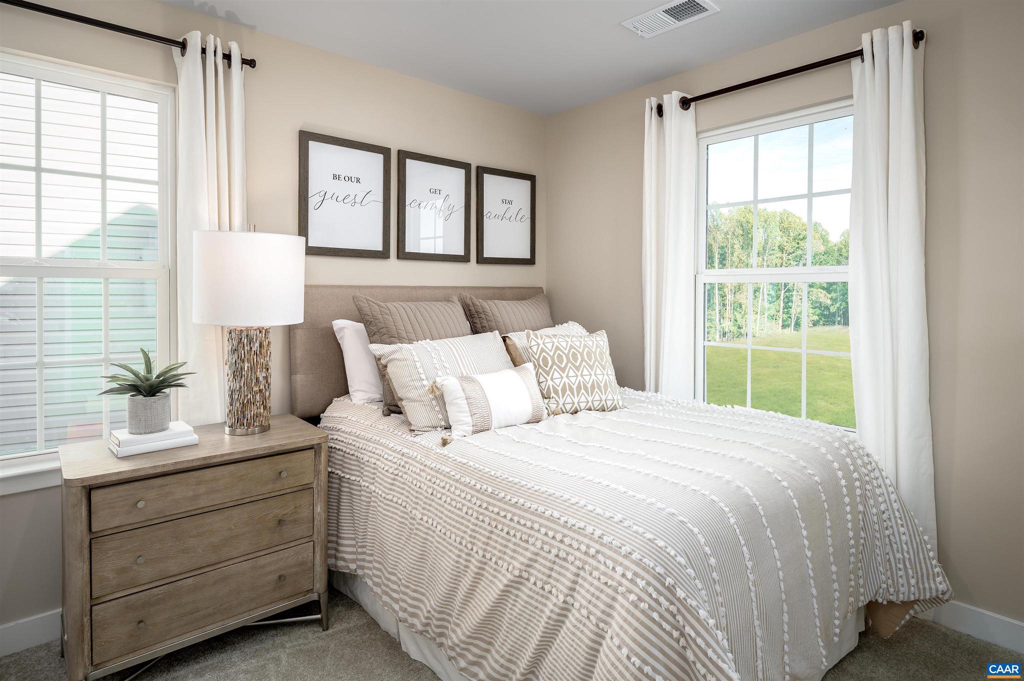 HOLLYMEAD TOWN CENTER - Residential