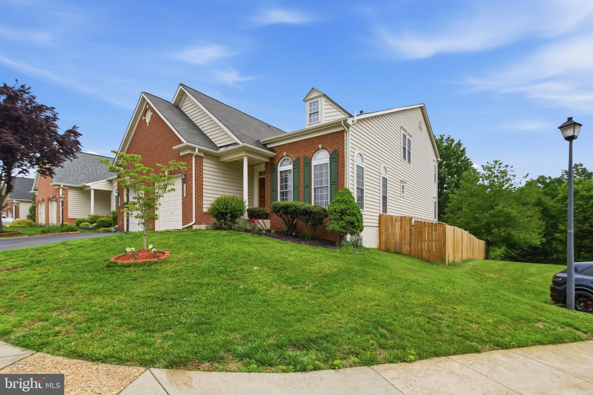 7385 CLUSTER HOUSE WAY
