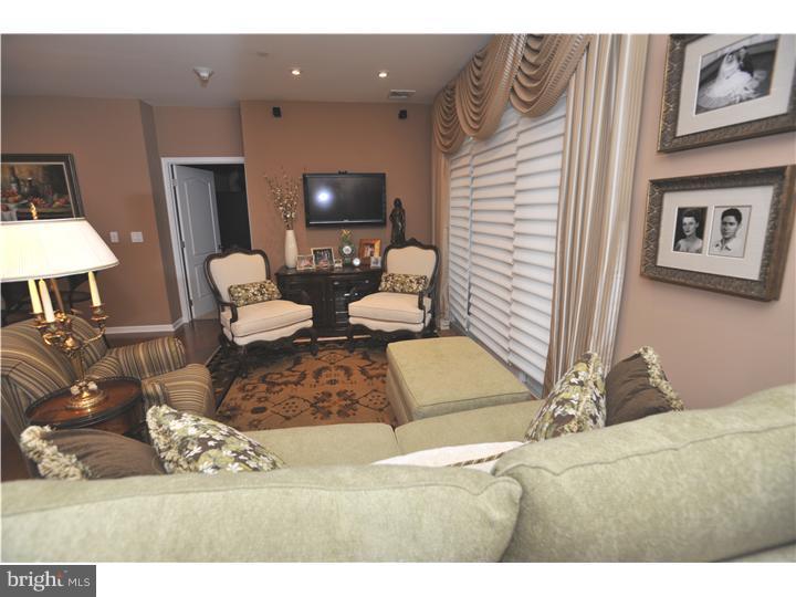 HUNTINGDON PLACE - Residential