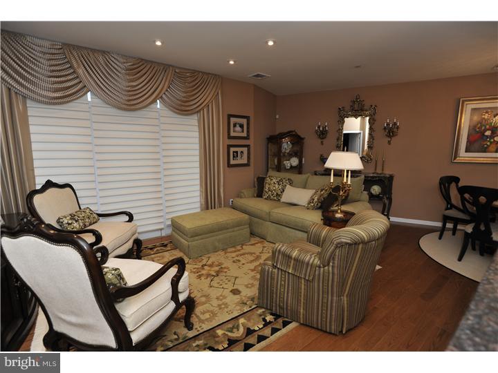 HUNTINGDON PLACE - Residential