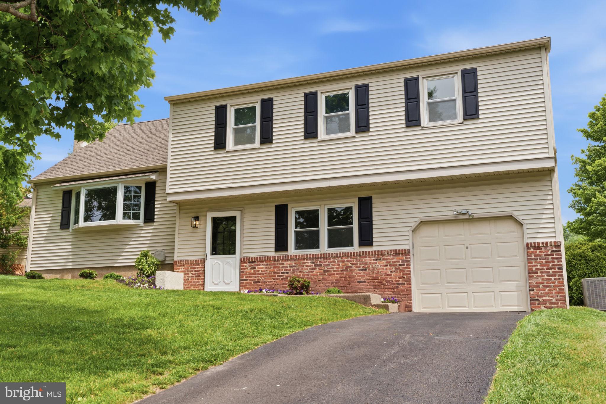 PALOMINO GLEN - Residential