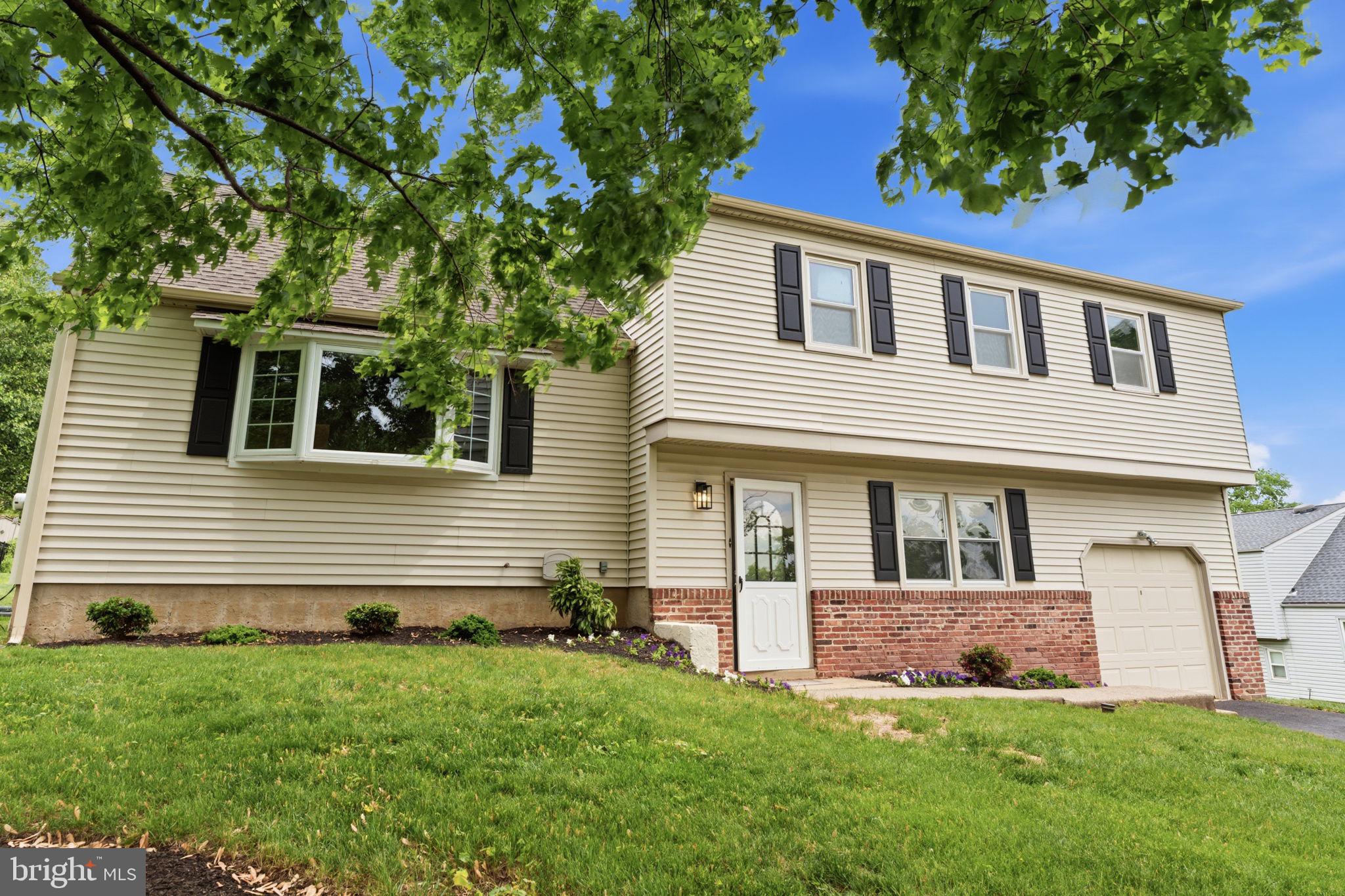 PALOMINO GLEN - Residential