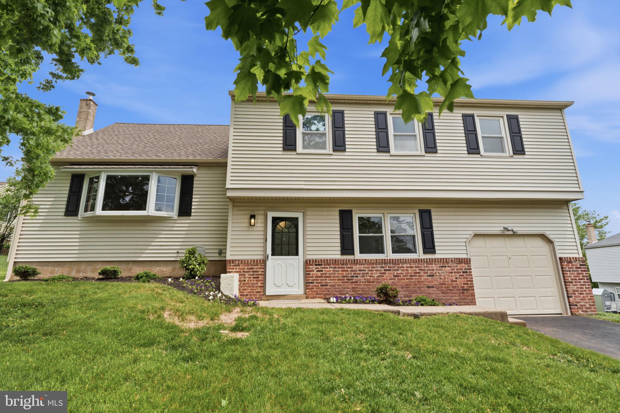 PALOMINO GLEN - Residential